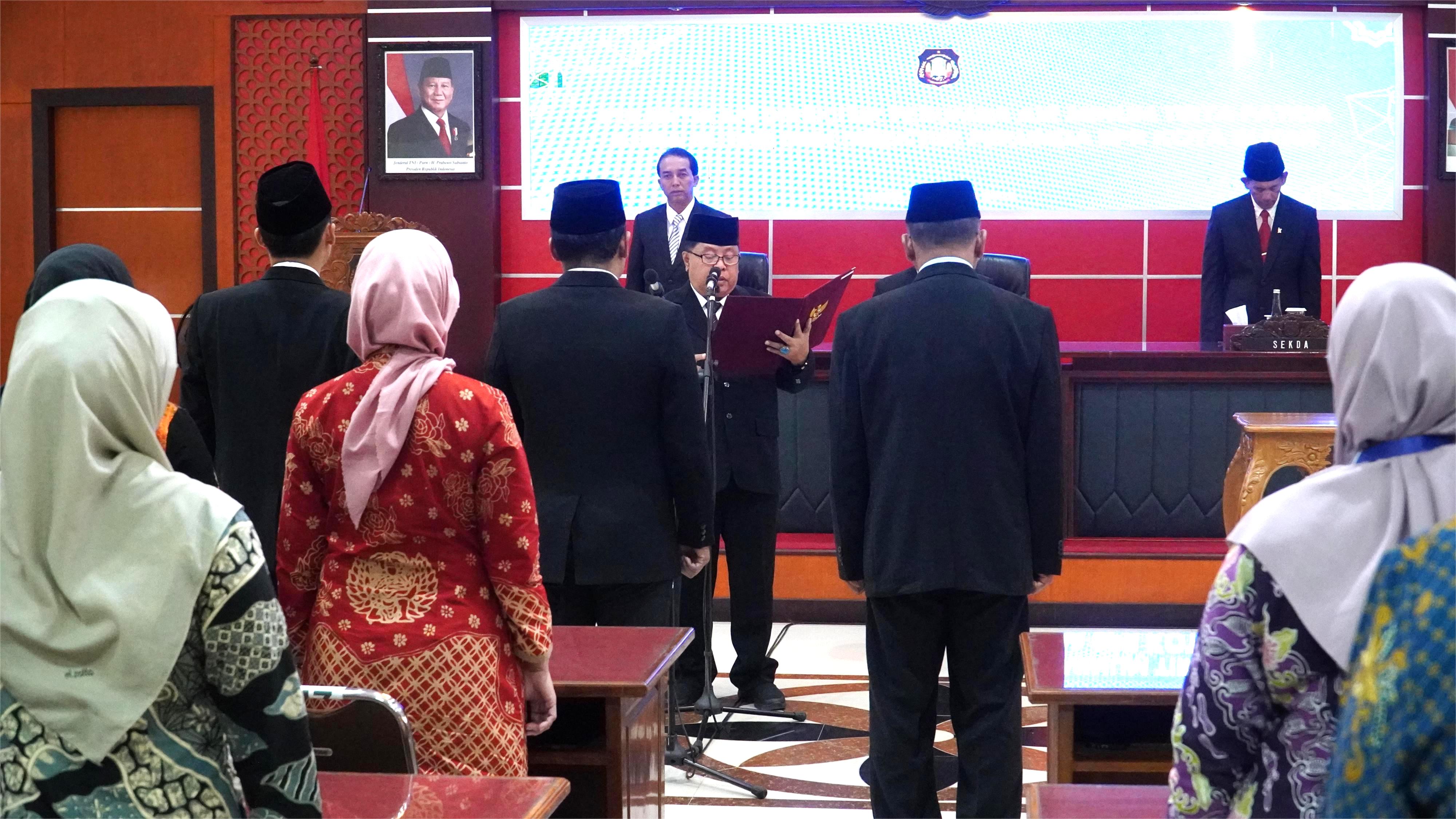 31 Januari 2025 - Pelantikan Direktur PERUMDA TIRTA PATRIA &amp;amp; Direktur Utama serta Anggota Direksi Perumda BPR Kota Blitar Tahun 2025