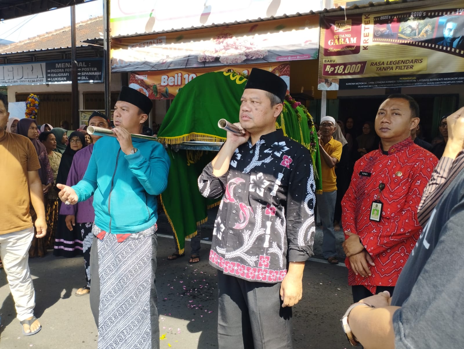 Takziah Almarhun Bapak AGUS SALIM (Purna Staf Ahli Pemkot Blitar )