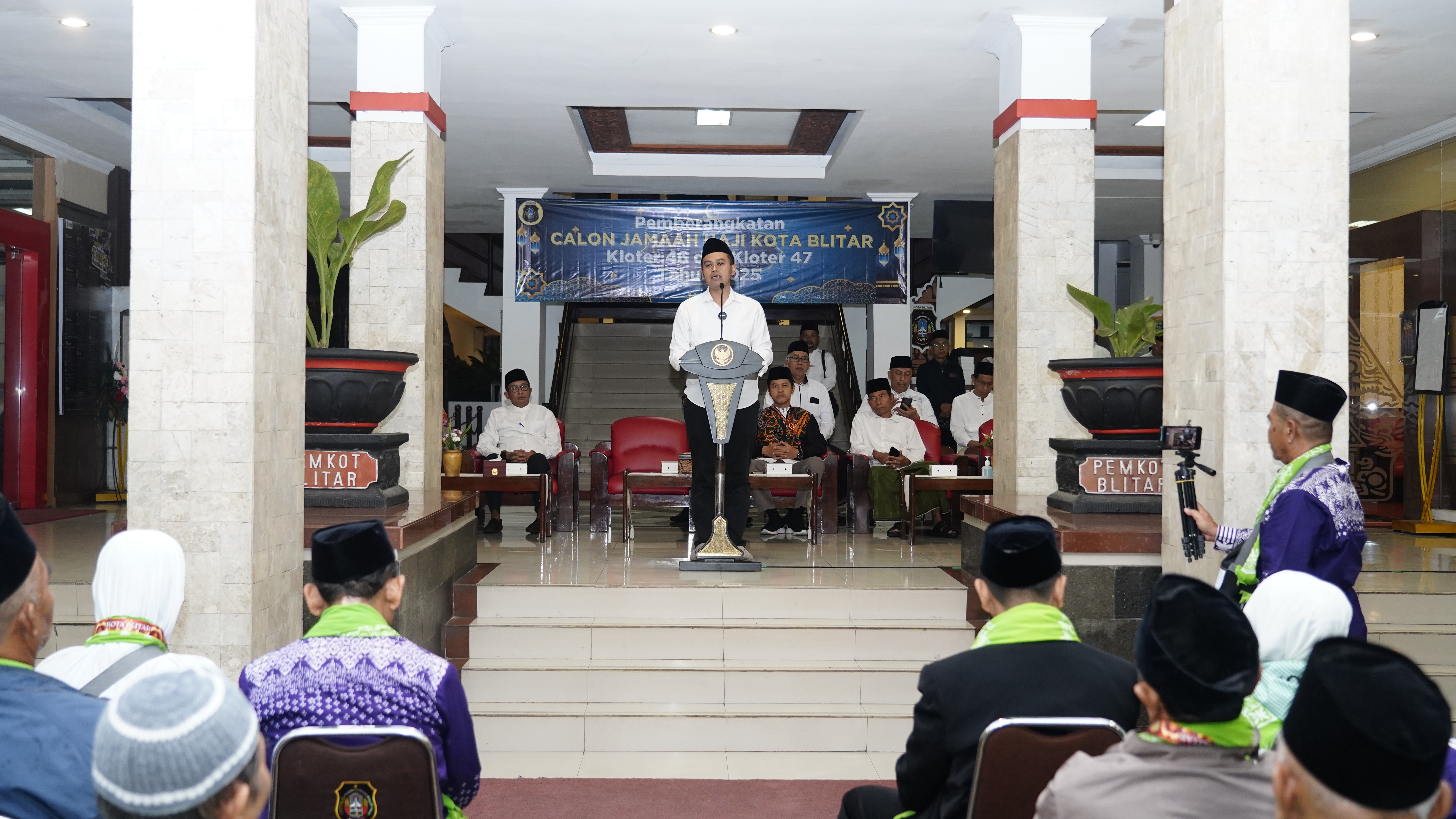 14 Mei 2025 - Pemberangkatan Calon Jamaah Haji Kota Blitar Tahun 2025