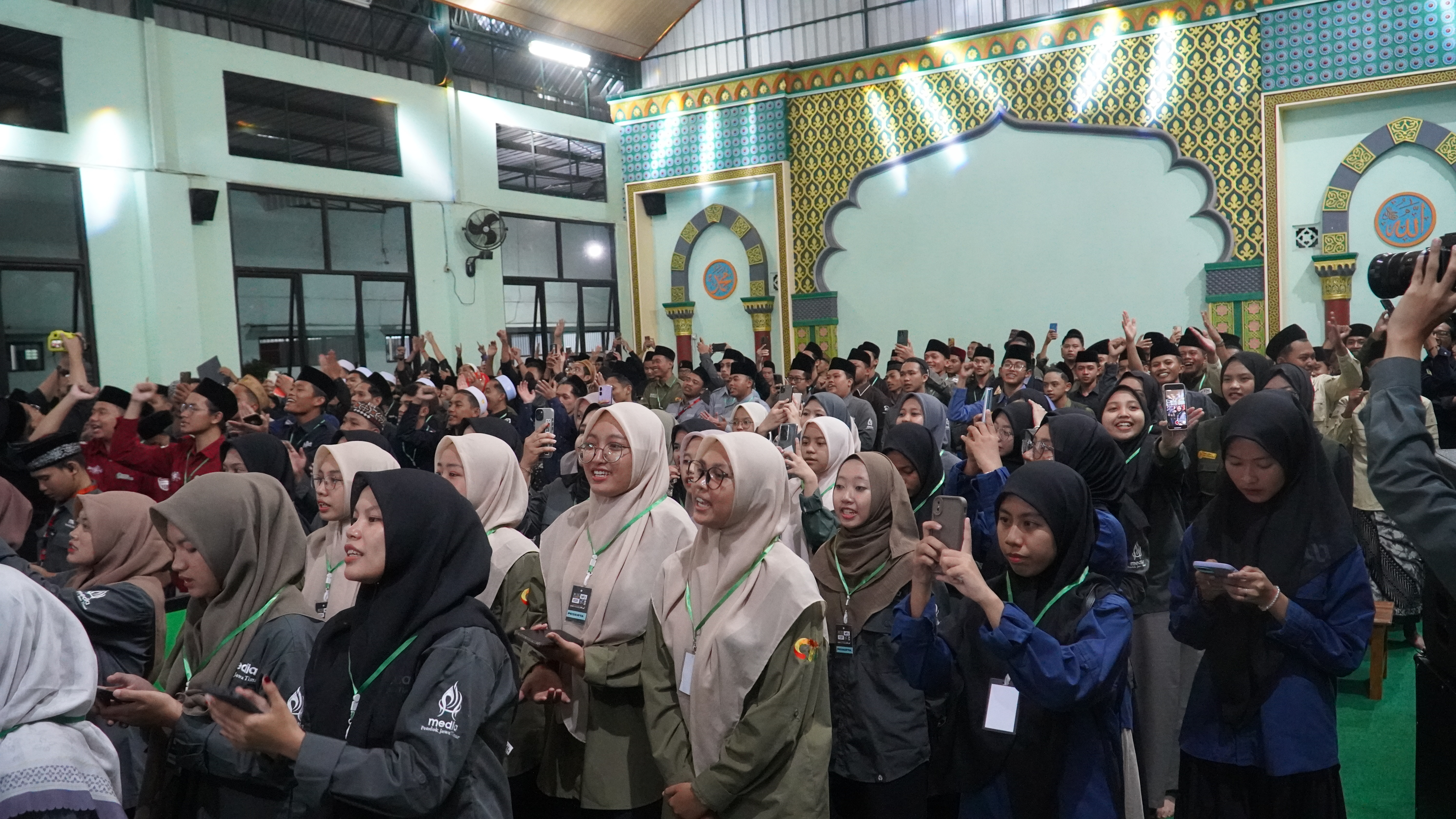 27 Desember 2024 - Malam Anugerah Piala MPJ  (MEDIA PONDOK JATIM ) Tahun 2024 di PP Bustanul Muta&amp;#039;allimin &amp;amp; PP Al.Muhsin kt Blitar