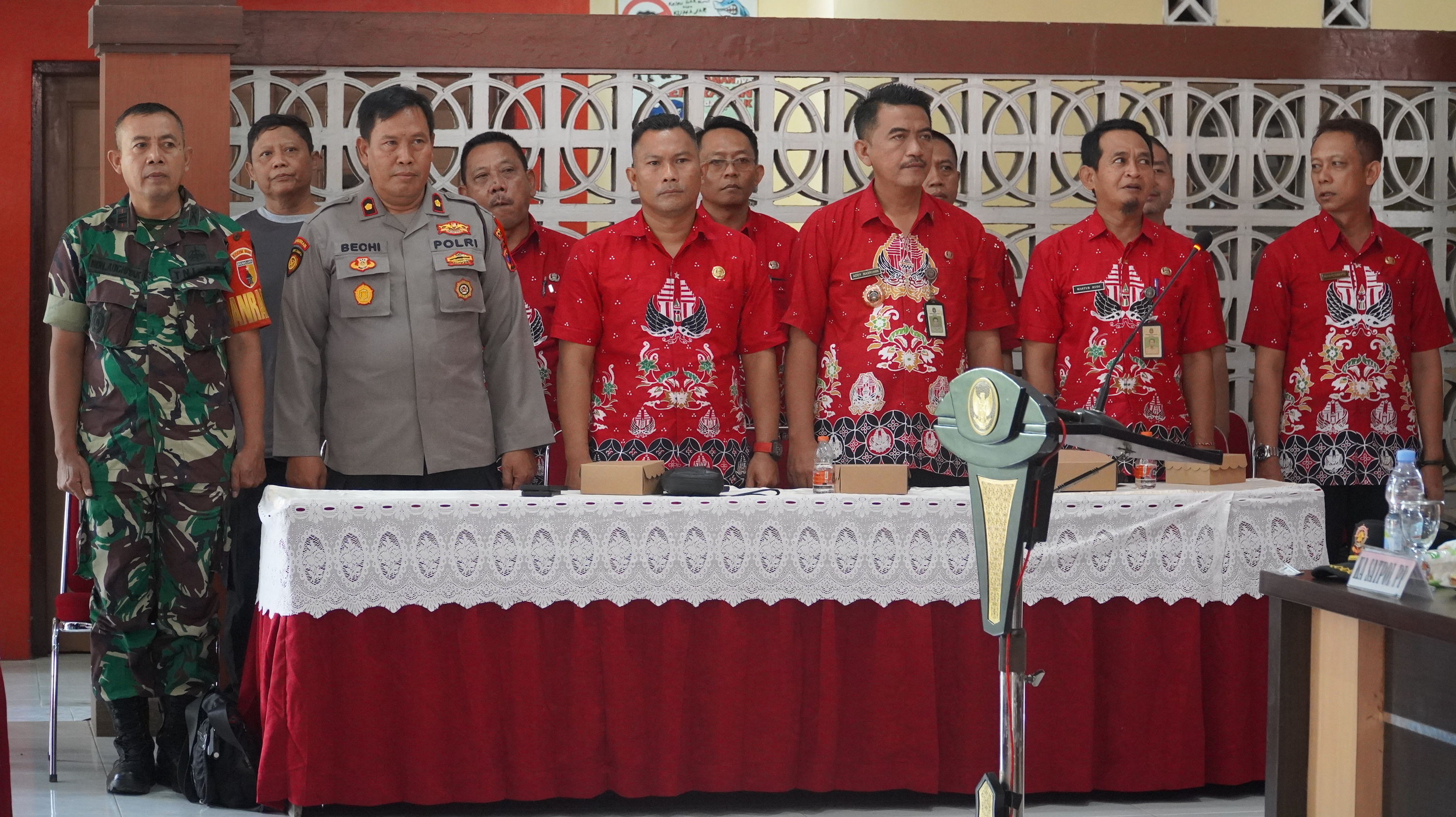 14 November 2024 - Pembukaan Pembinaan &amp;amp; Pembekalan Anggota Satlinmas Pilkada Tahun 2024 di Balai Kec.SUKOREJO