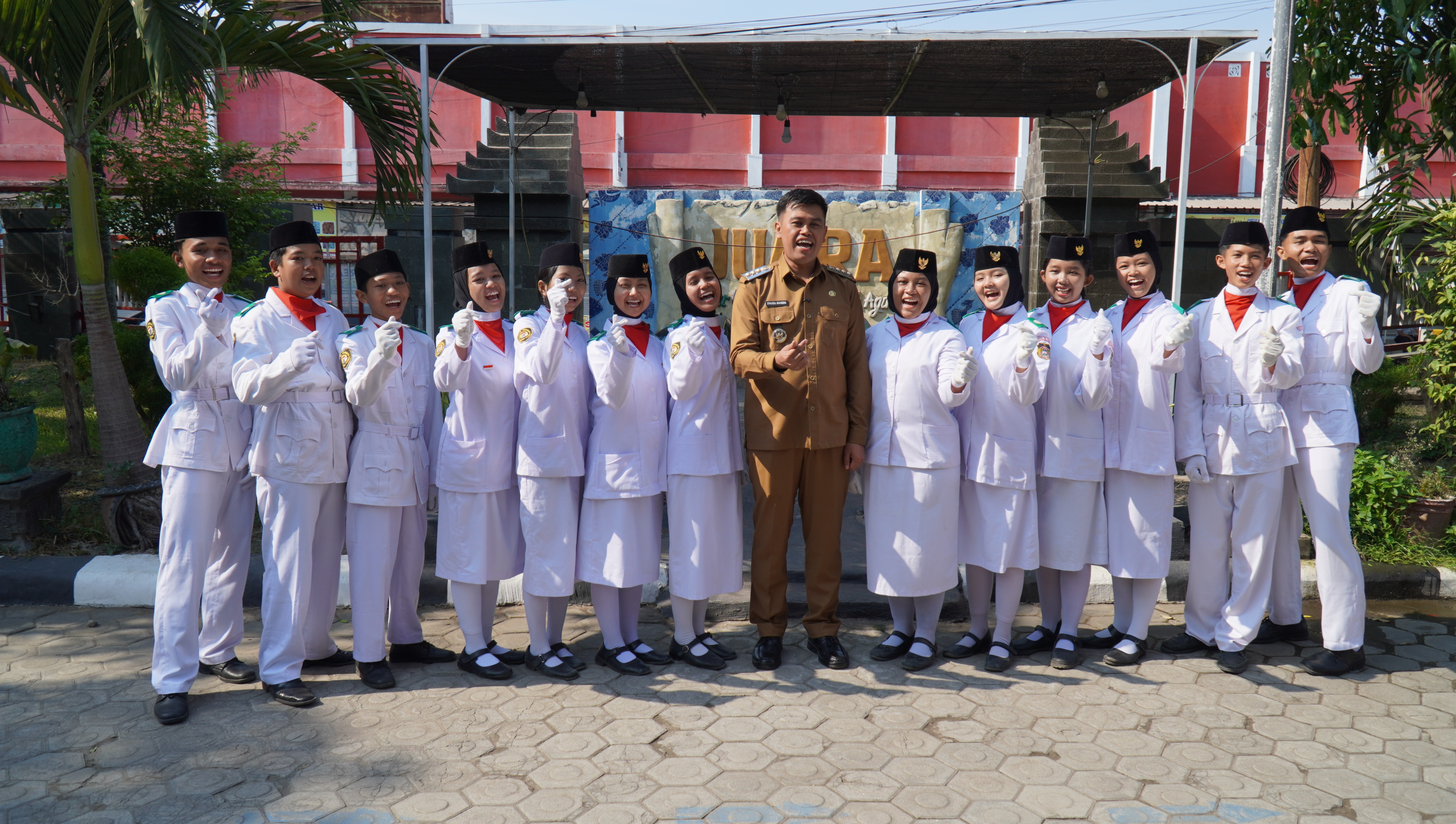 UPACARA HARI SENIN di SMPN 7 KoTA Blitar