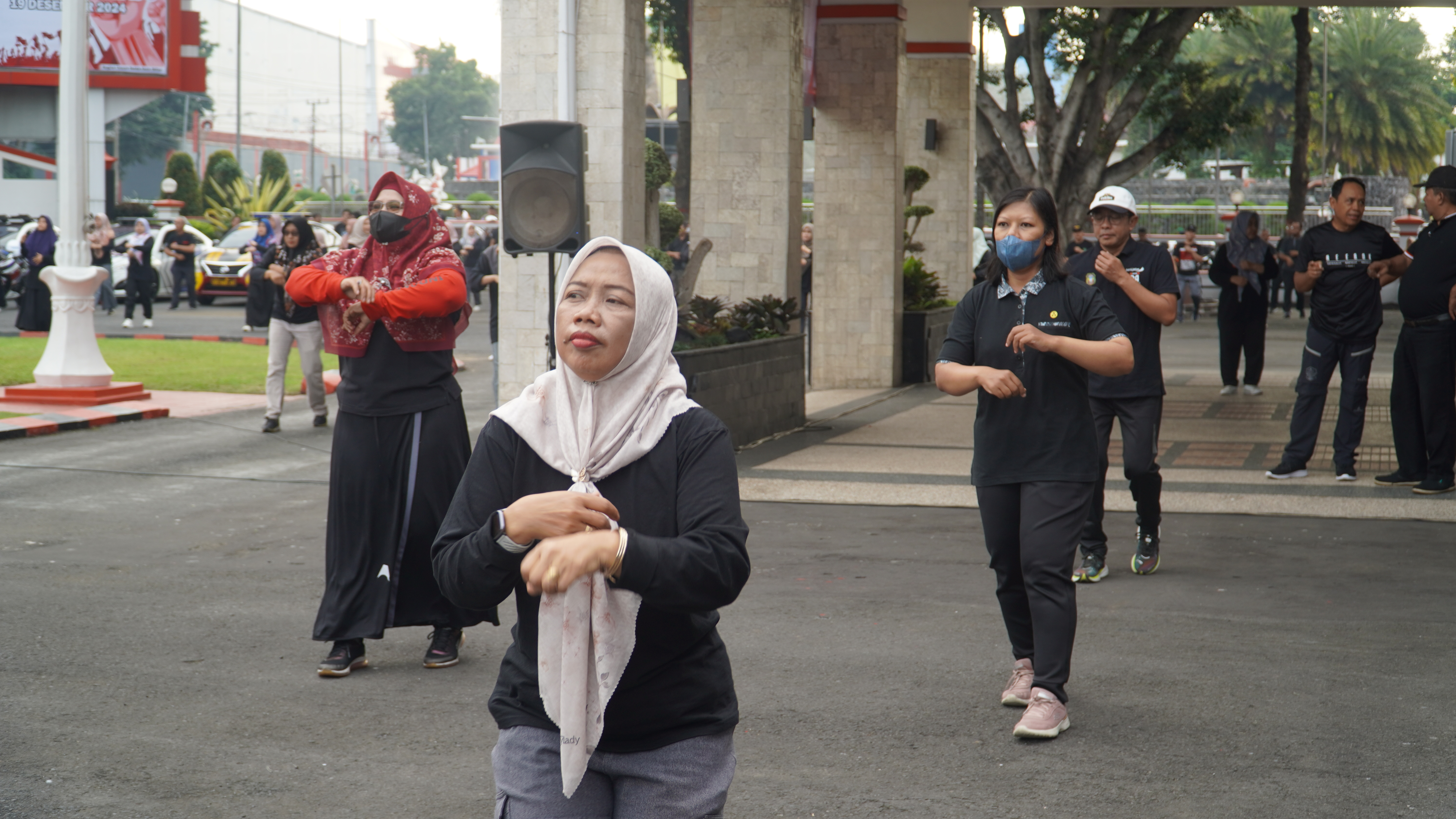 20 Desember 2024 - Senam Bersama ASN PEMKOT Blitar