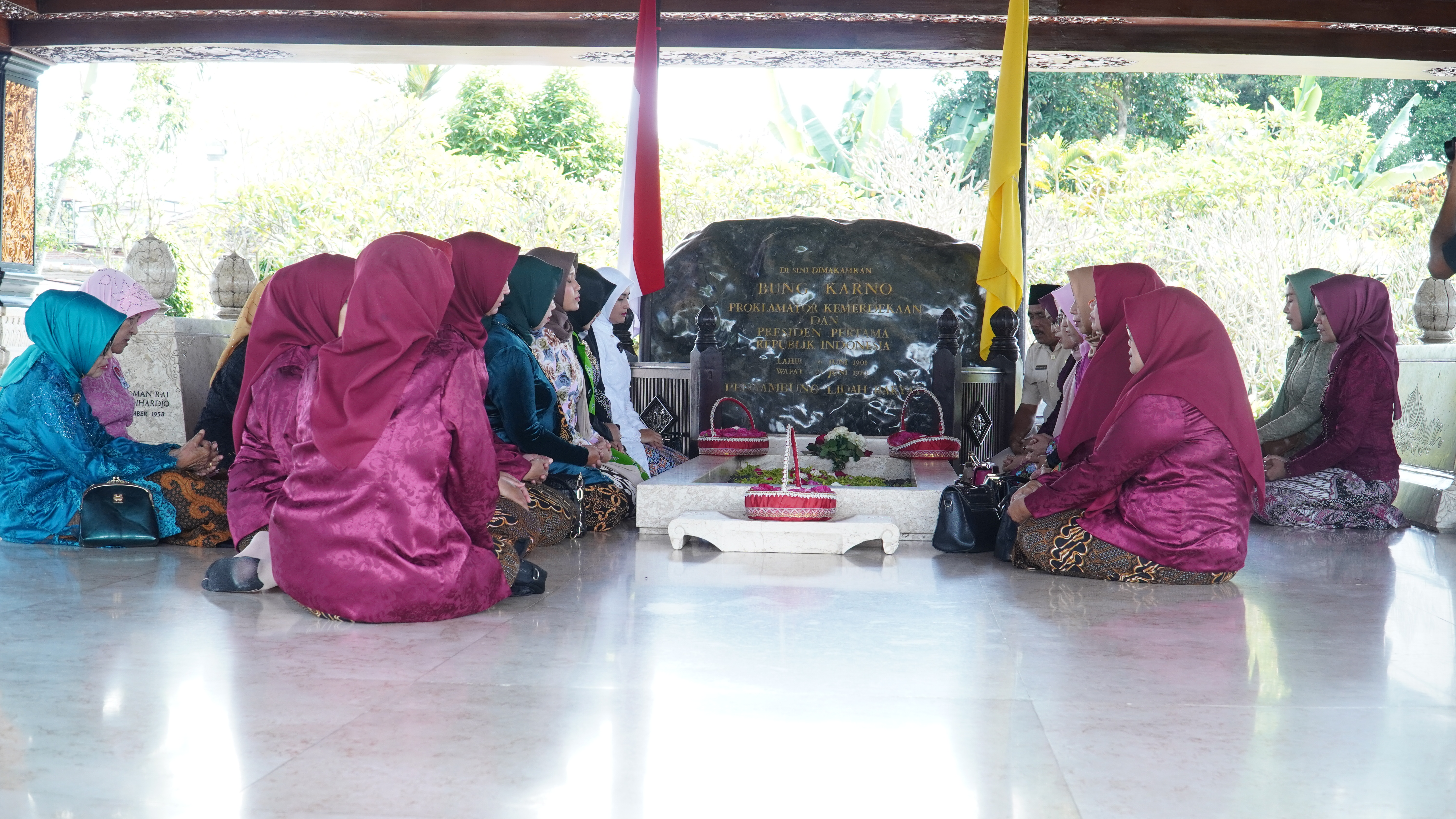 21 April 2025 - Ziarah Makam PROKLAMOTOR BUNG KARN0