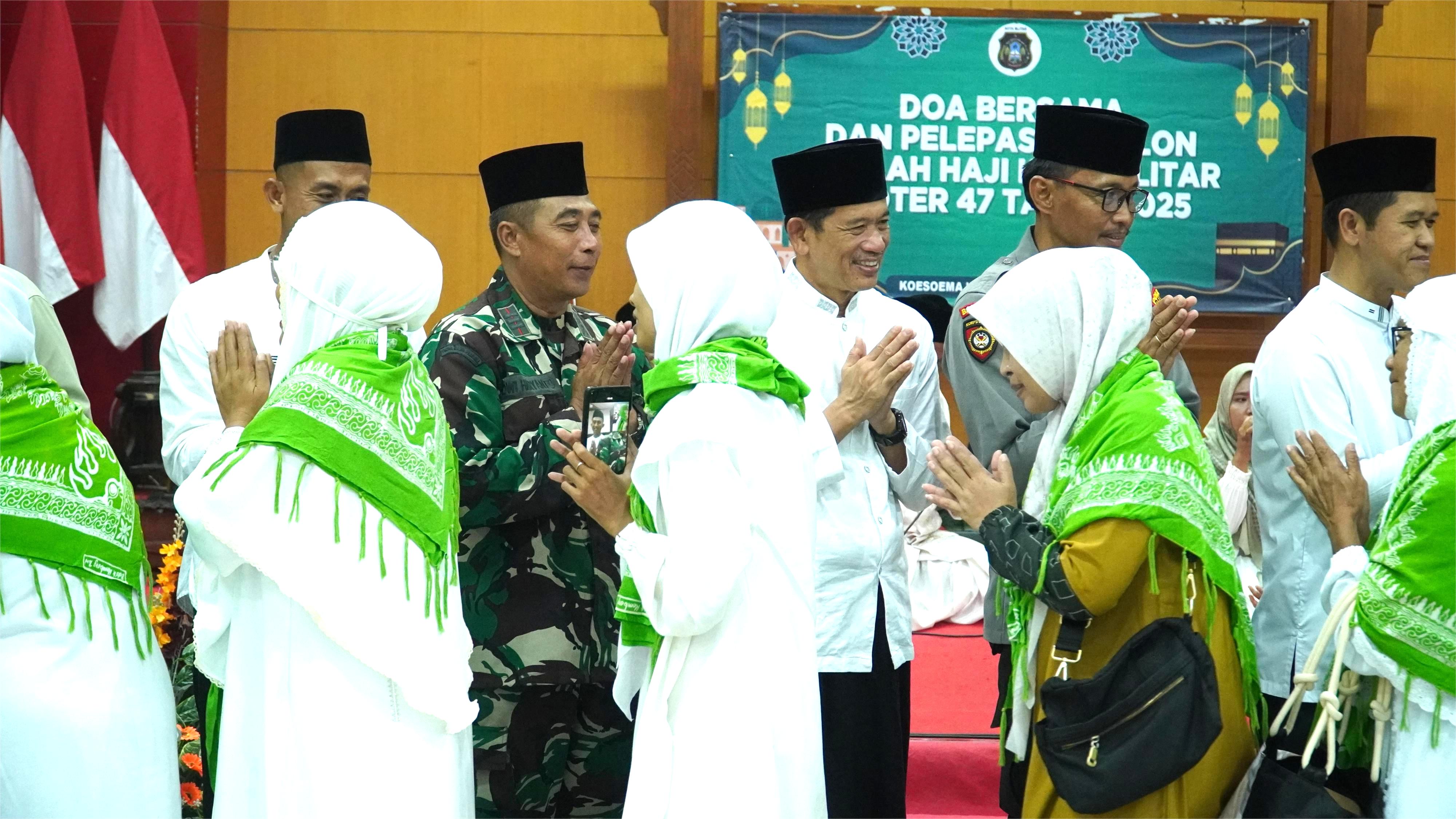 1 Mei 2025 - Pelepasan Calon Jamaah Haji Kota Blitar Tahun 2025