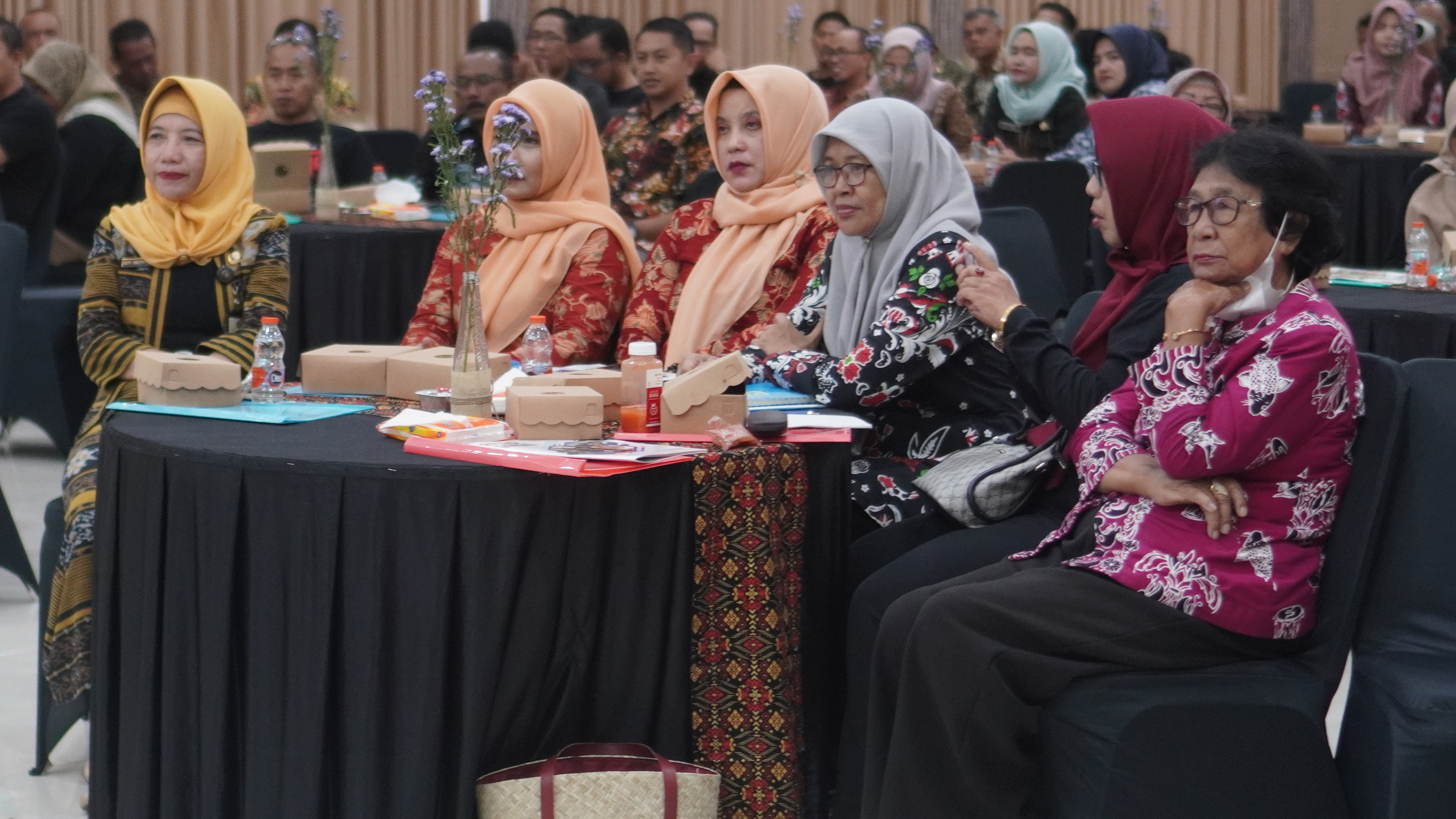 6 Desember 2024 - Sosialisasi RPJPD Kota Blitar Tahun 2025-2045