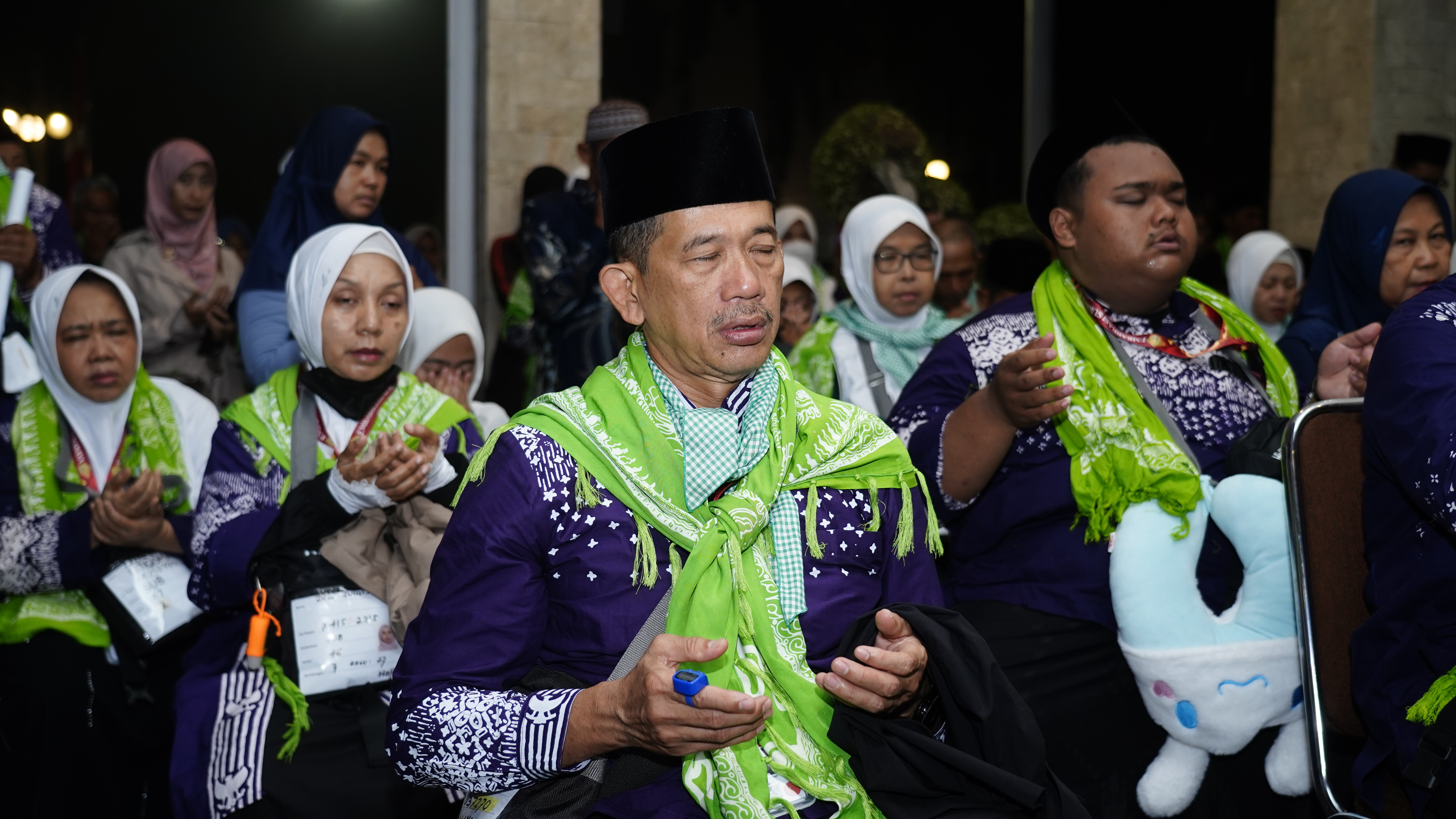 14 Mei 2025 - Pemberangkatan Calon Jamaah Haji Kota Blitar Tahun 2025