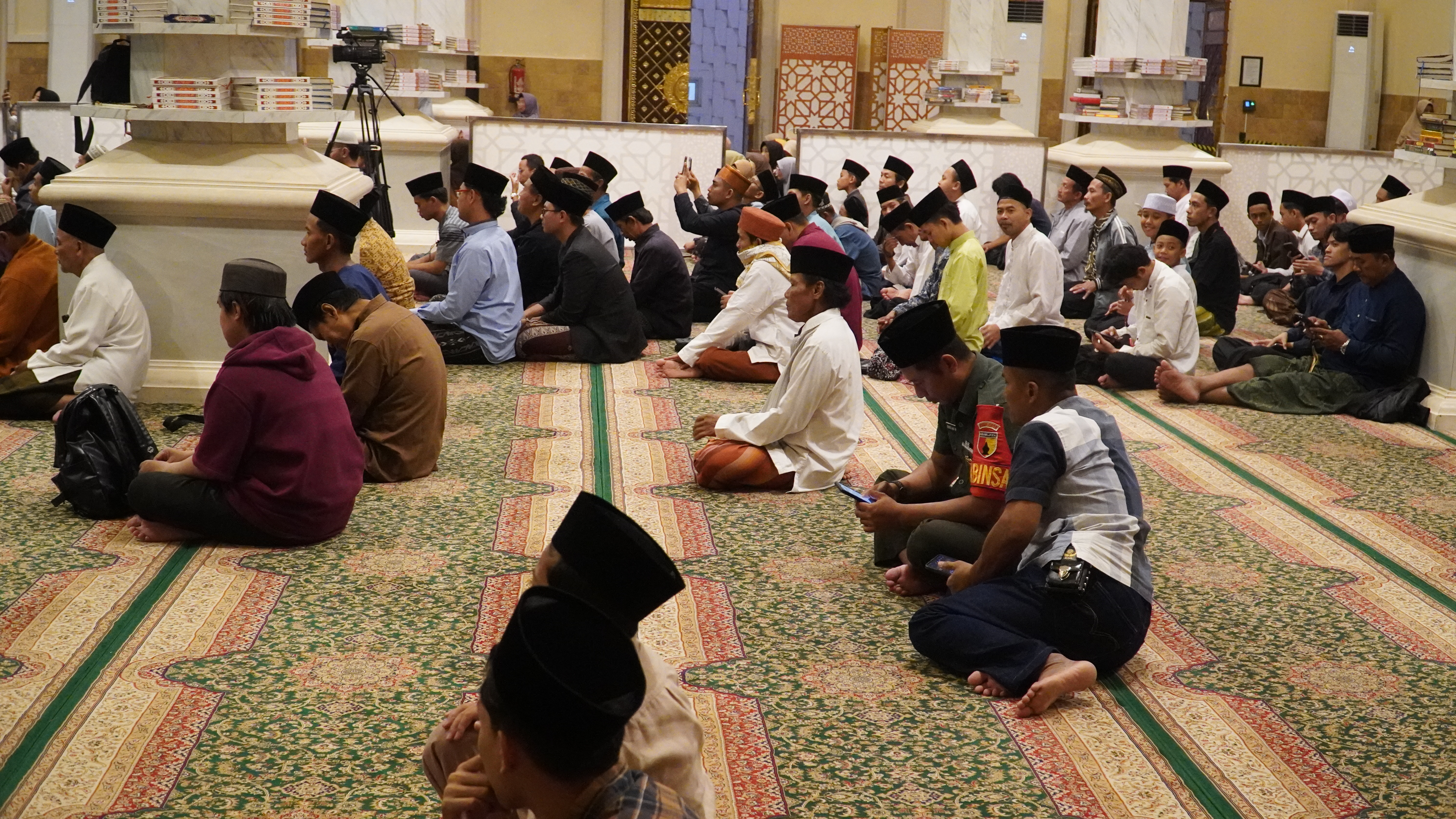 18 Maret 2025 - Peringatan NUZULUL QURAN di Masjid AR RAHMAN