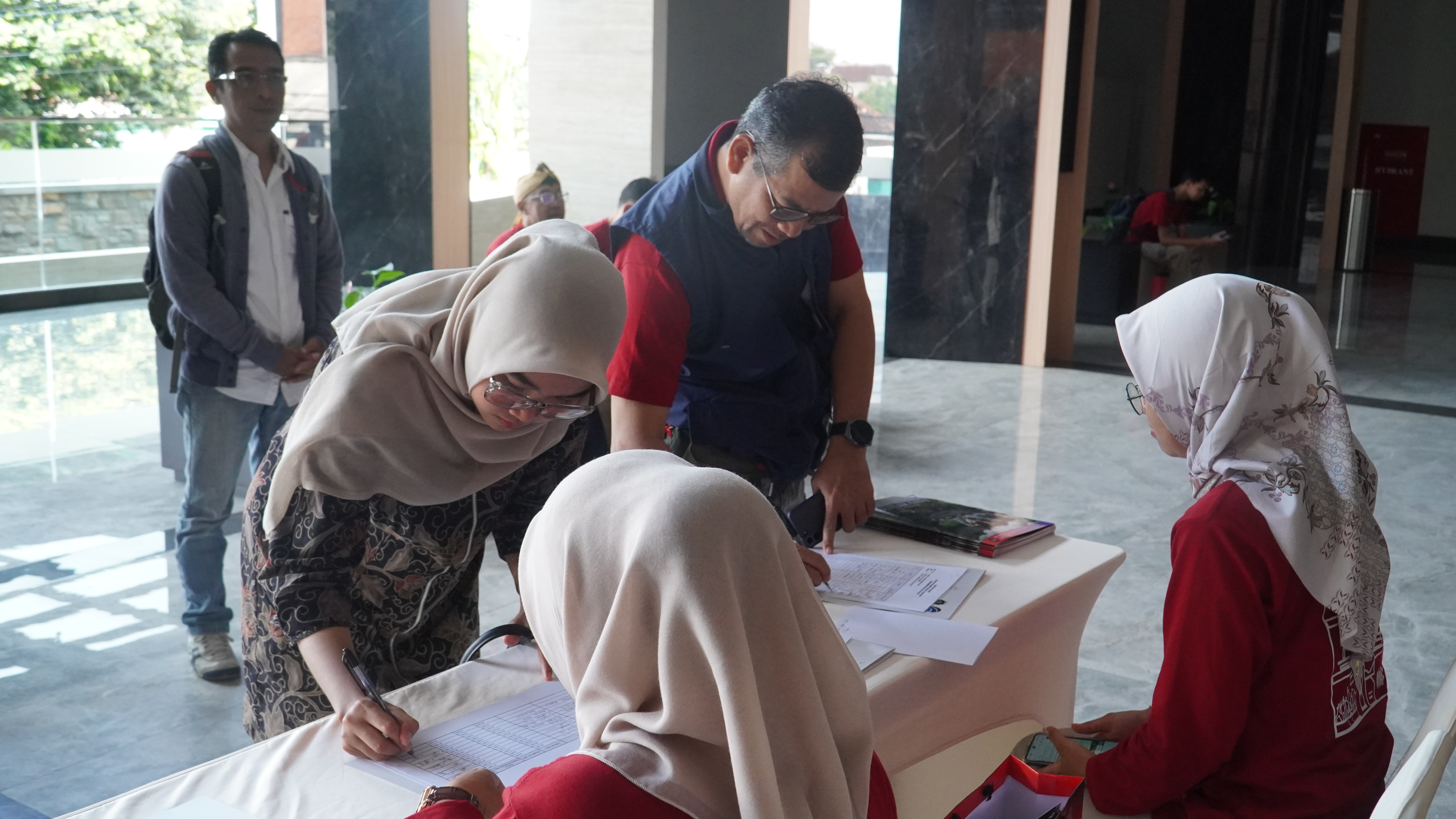 30 November 2024 -  FUN MEET FOR DIGITAL CREATOR