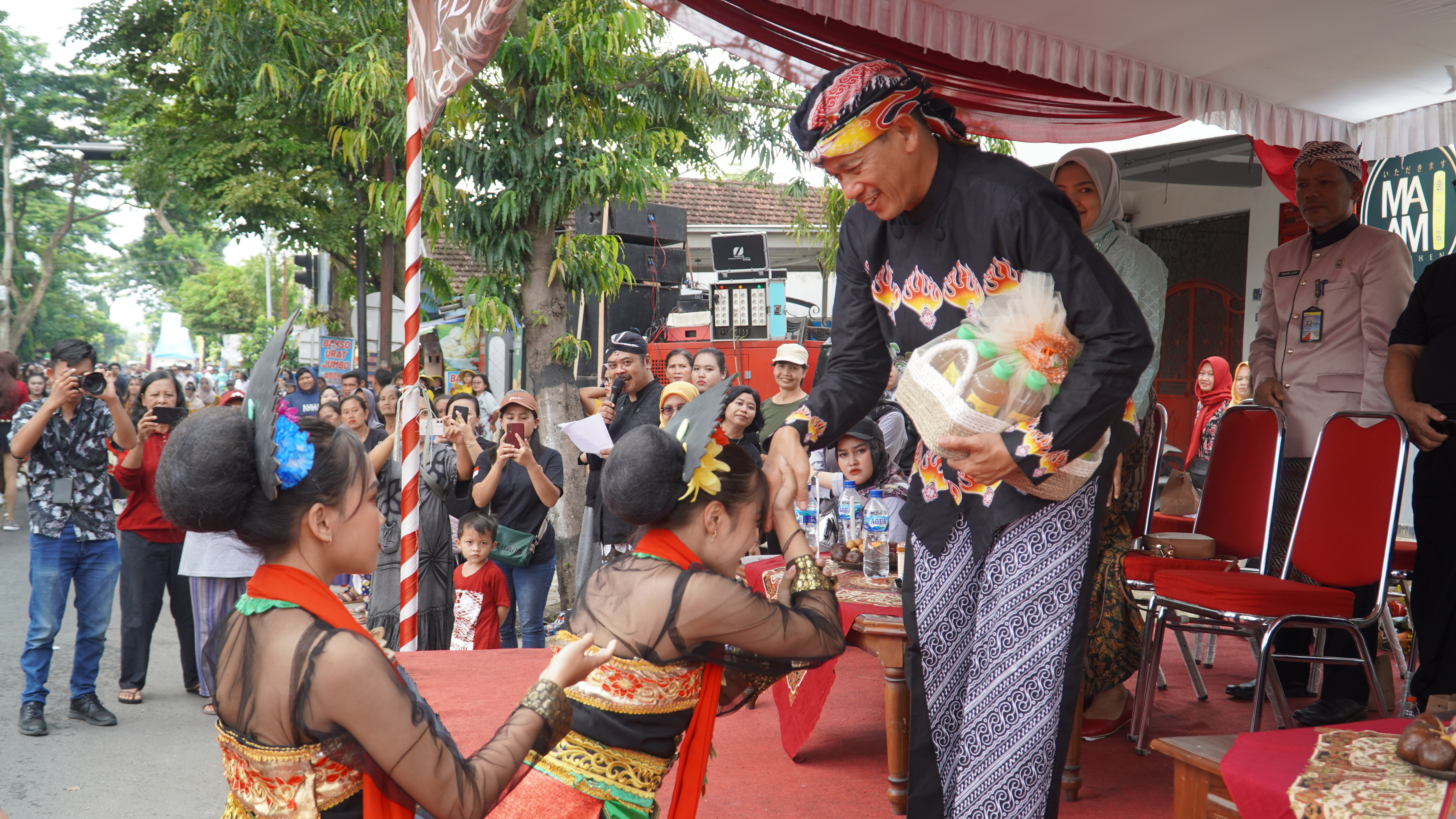 25 Januari 2025 - Boyong Praja KELURAHAN TLUMPU (dari jl.Cemara ke Jl.Klampis)