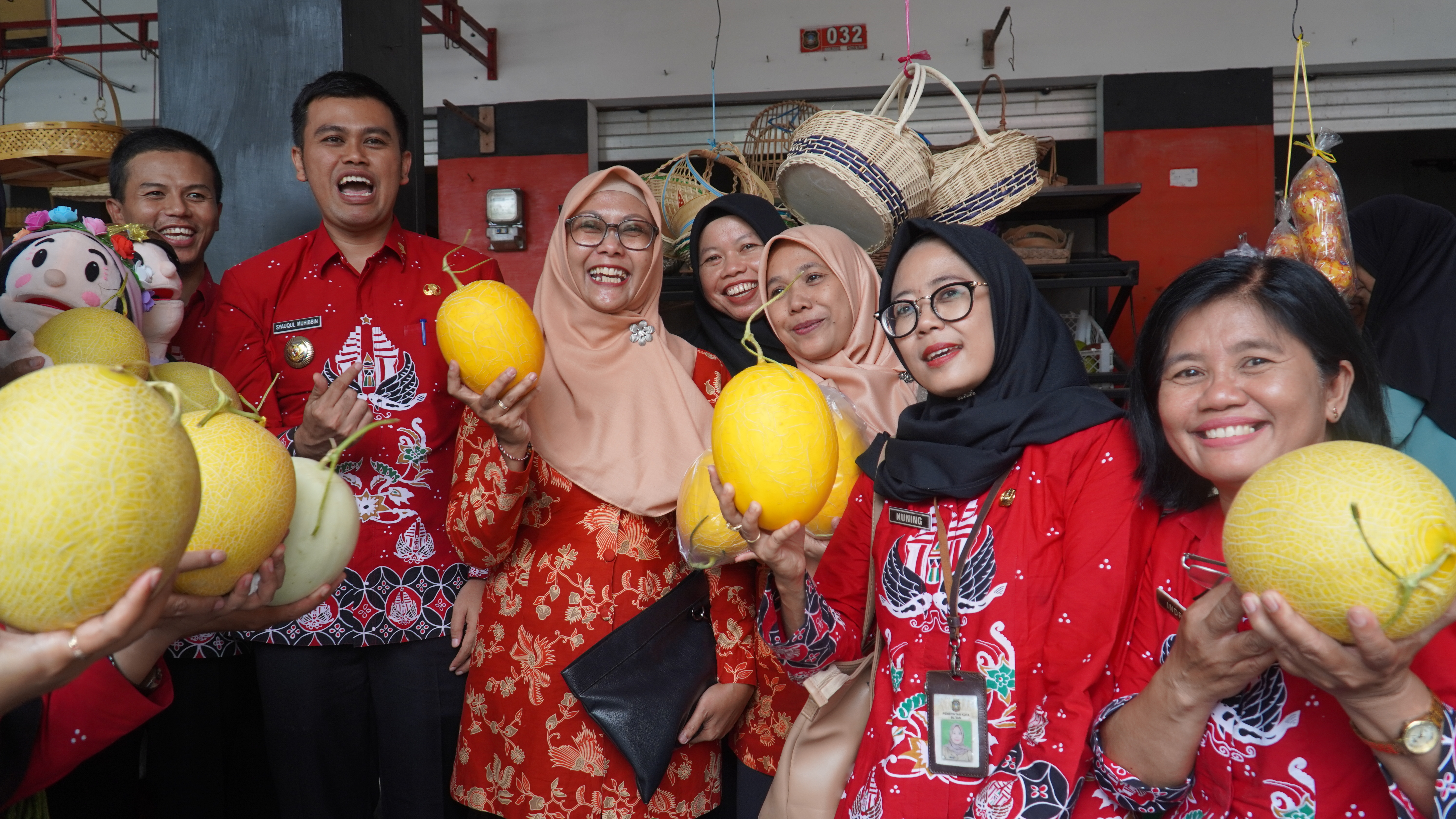 27 Maret 2025 - Walikota Blitar Belanja di  PASAR PON