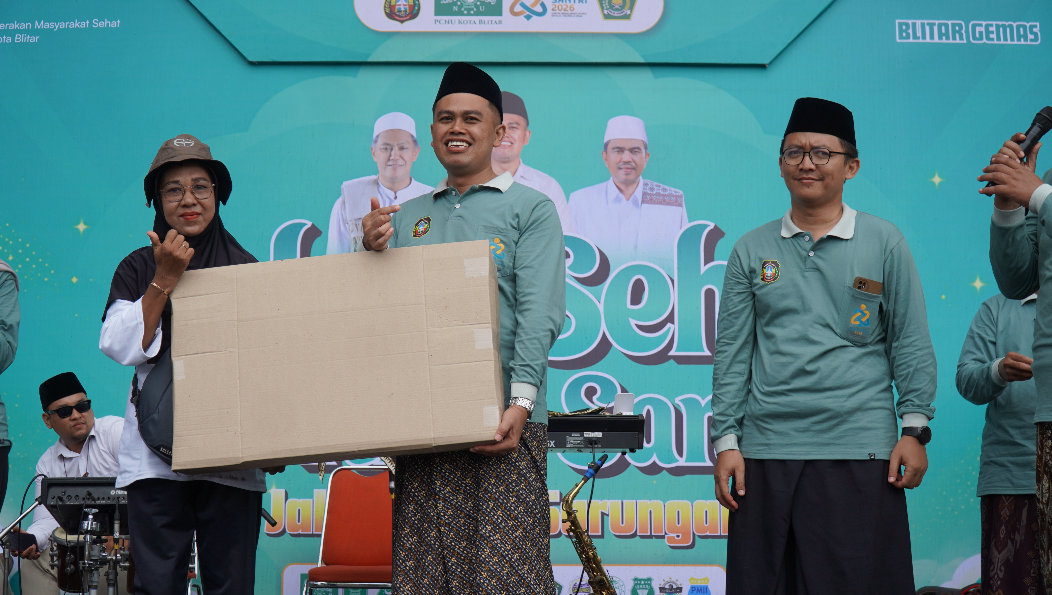 CFD & Pemberangkatan Jalan Sehat Sarungan