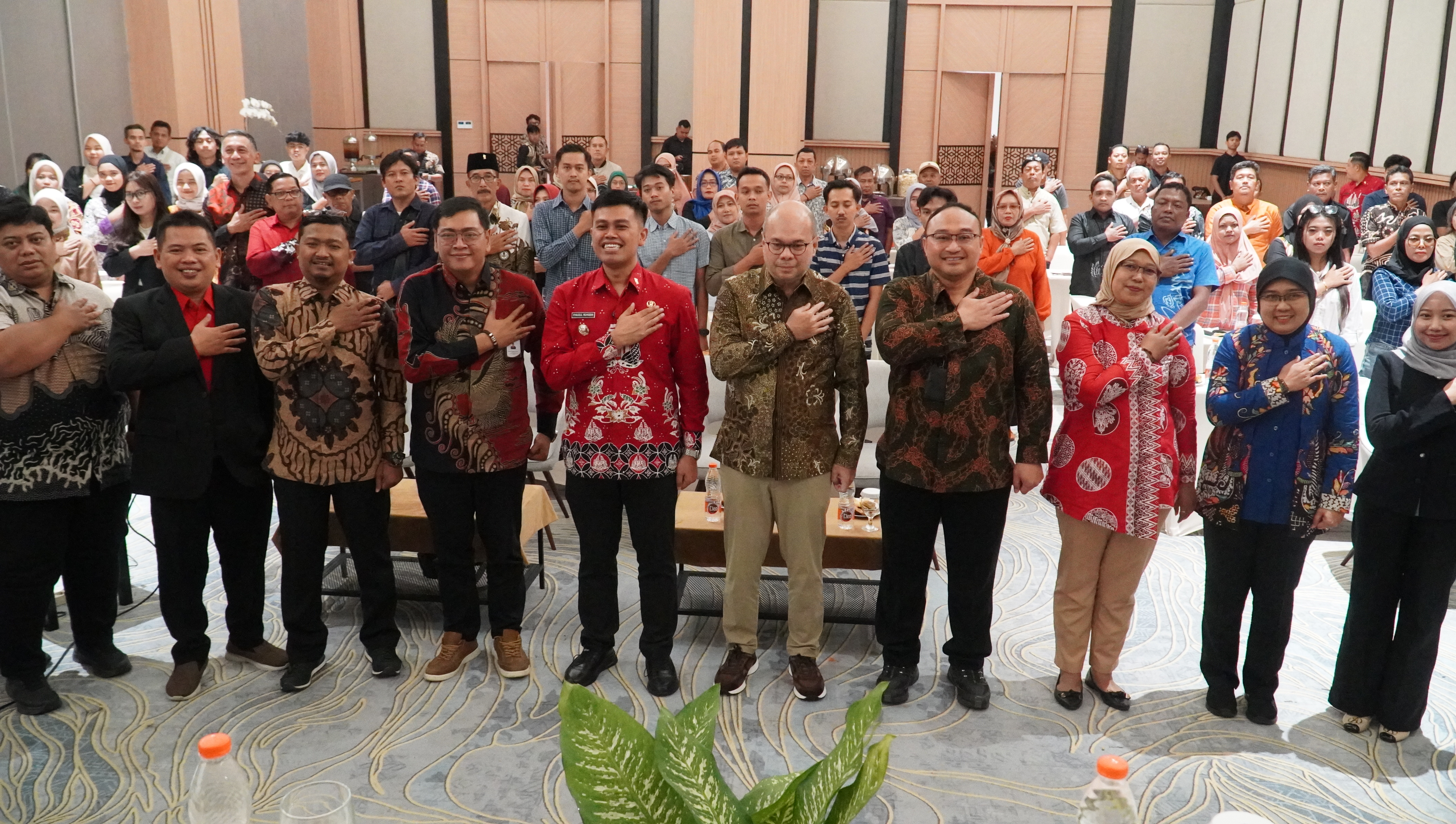 September 2025- Sosialisasi dan Pendidikan Pemilih  Berkelanjtan Tahun 2025 di Balroom Hotel Santika