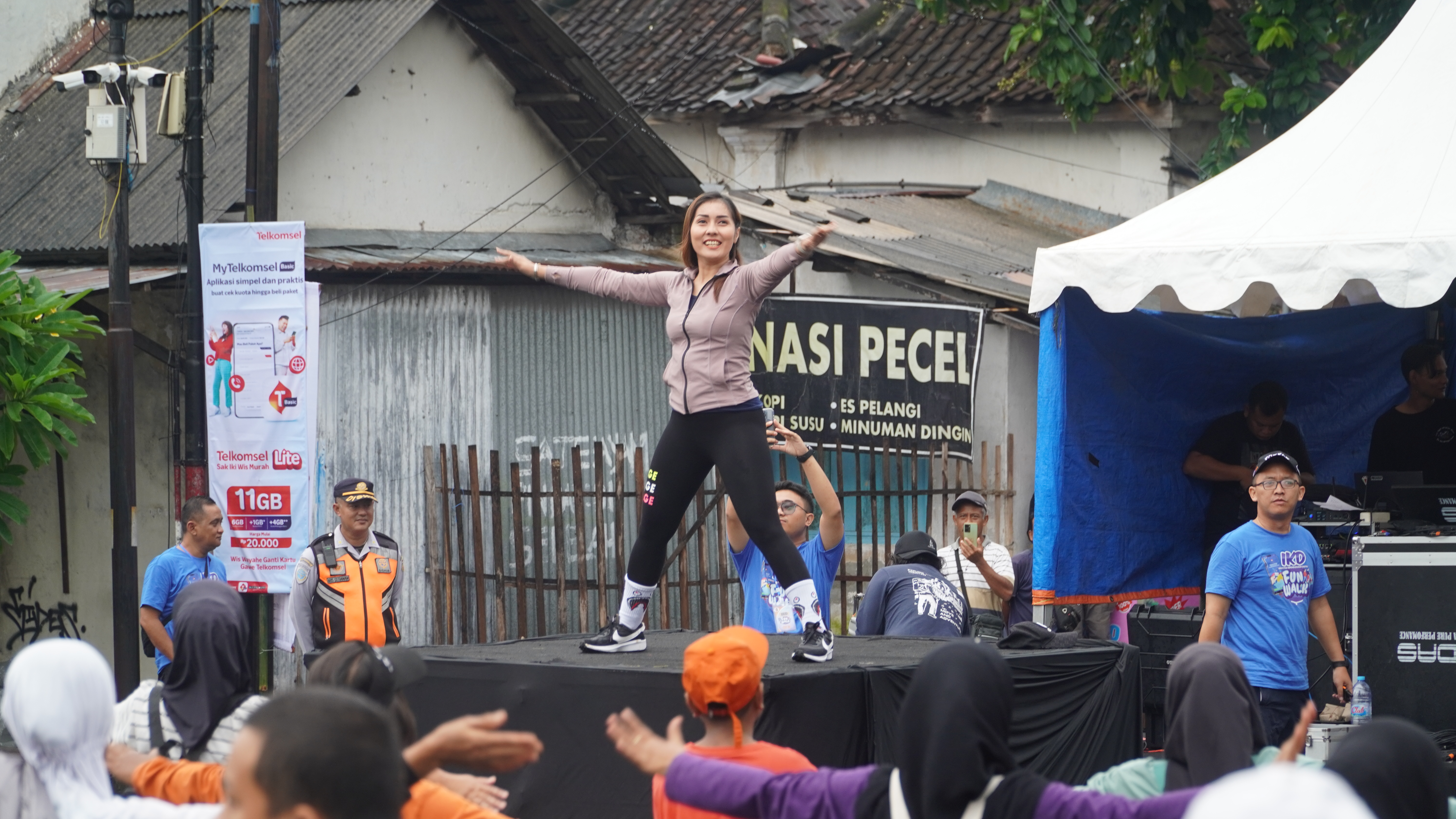 22 Desember 2024 - Jalan Sehat &amp;amp; Deklarasi Pemanfatan IDENTITAS KEPENDUDUKAN DIGITAL (IKD) di depan MPP Kota Blitar