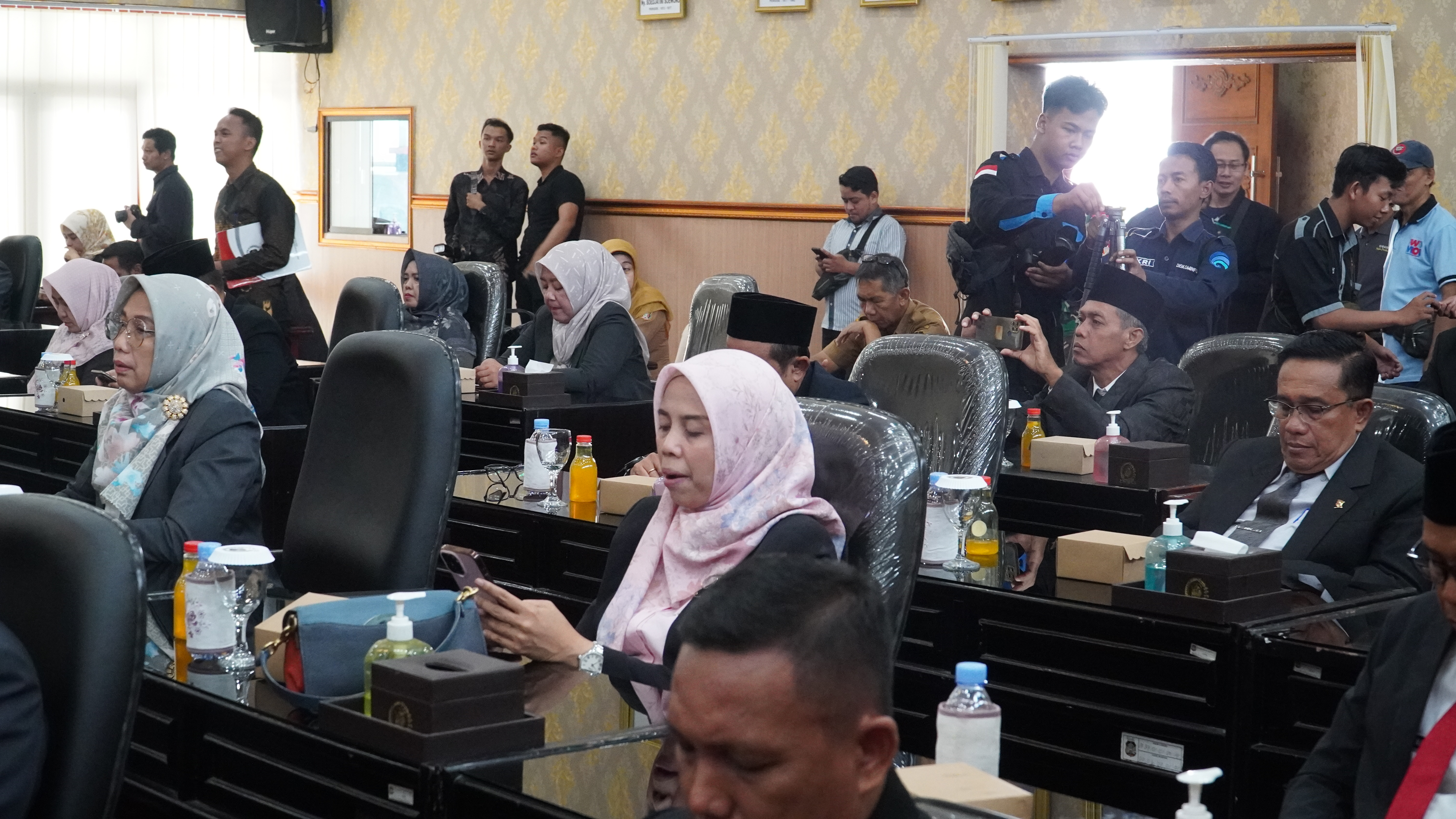 18 Februari 2025 - Rapat Paripurna DPRD
