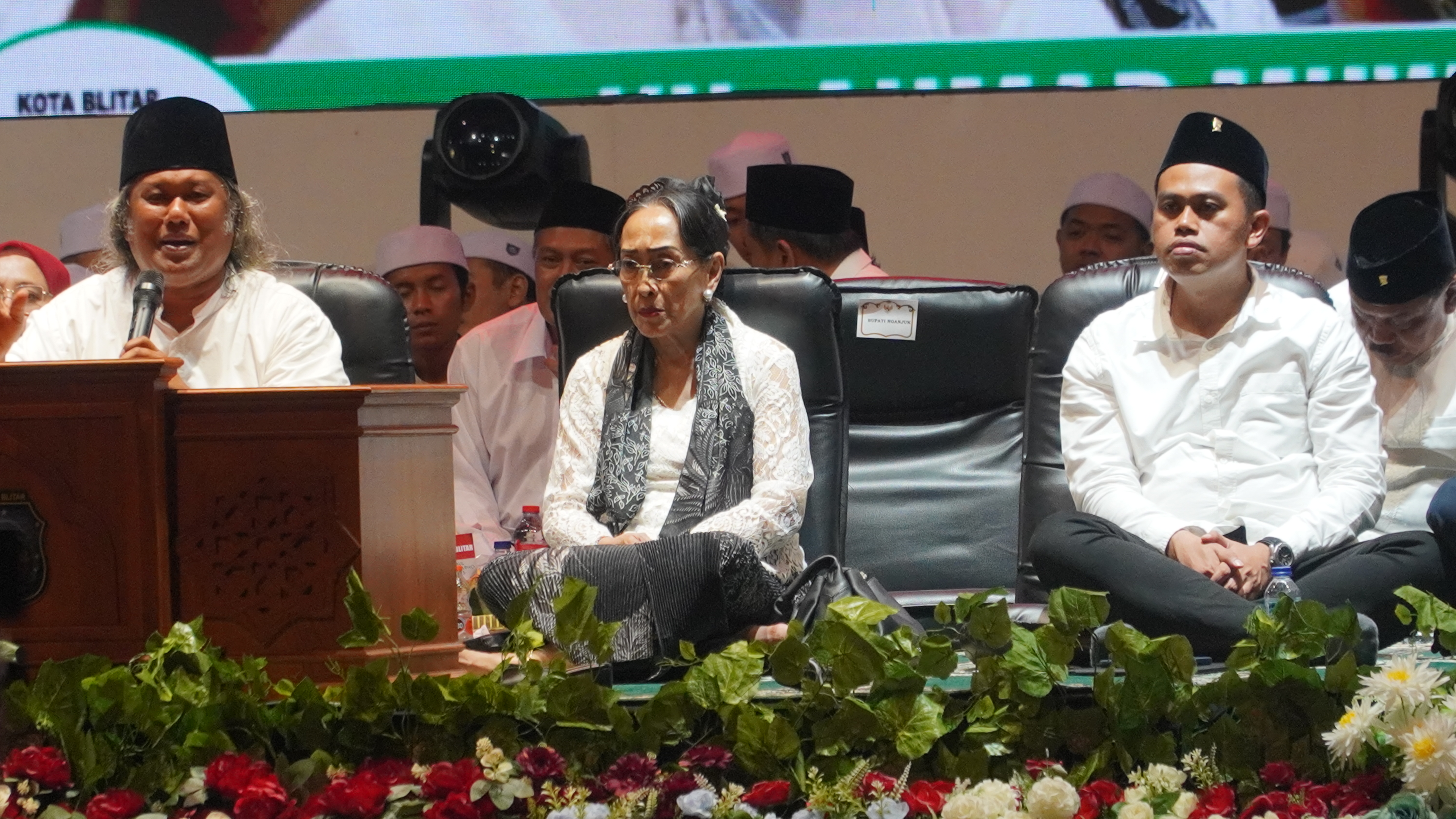 20 Juni 2025 - Selamatan Akbar HAUL BUNG KARNO di Perempatan PGSD UM Blitar