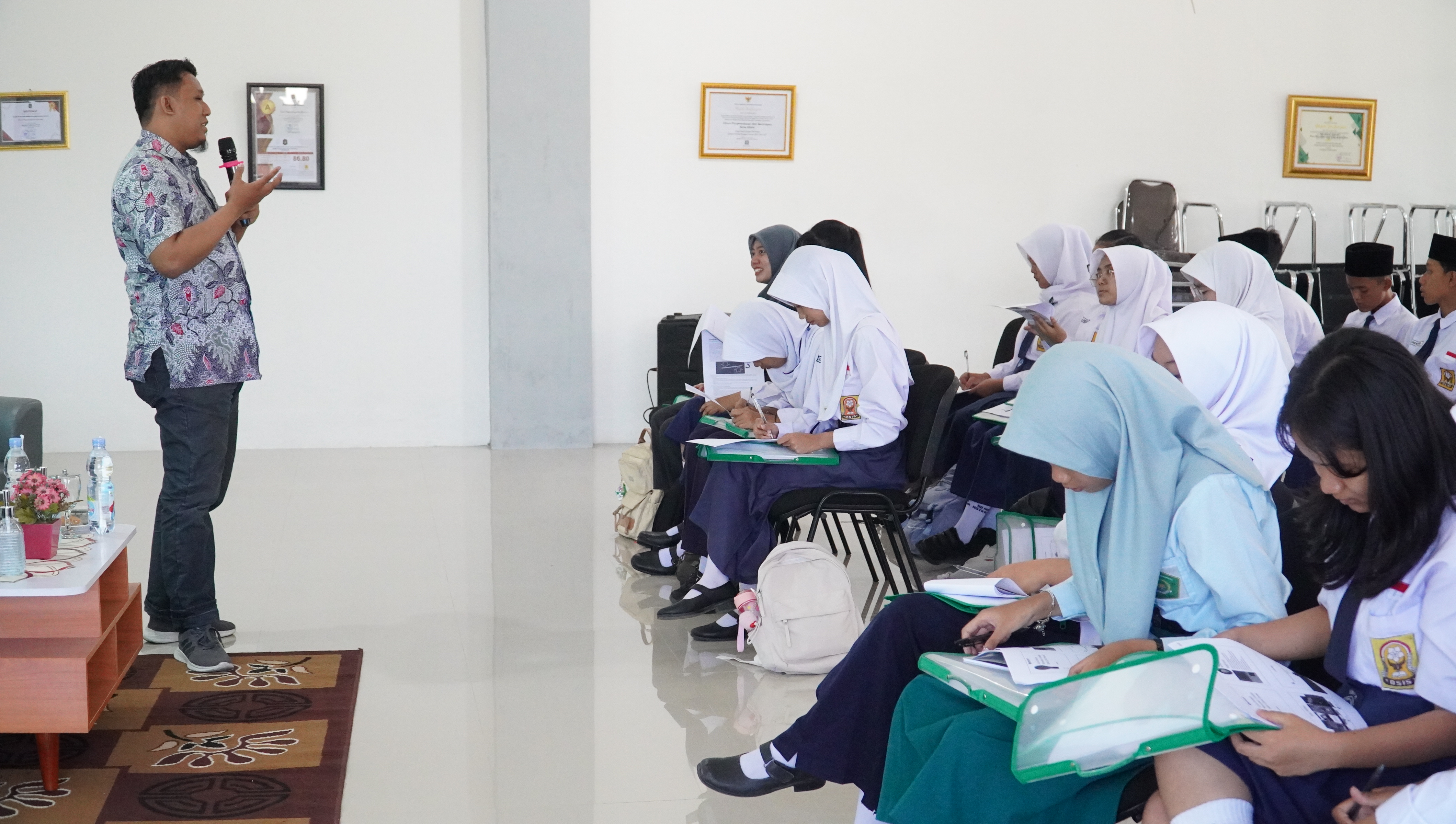 23 September 2025 - Sosialisasi Materi Workshop Penulisan Cerita Pendek