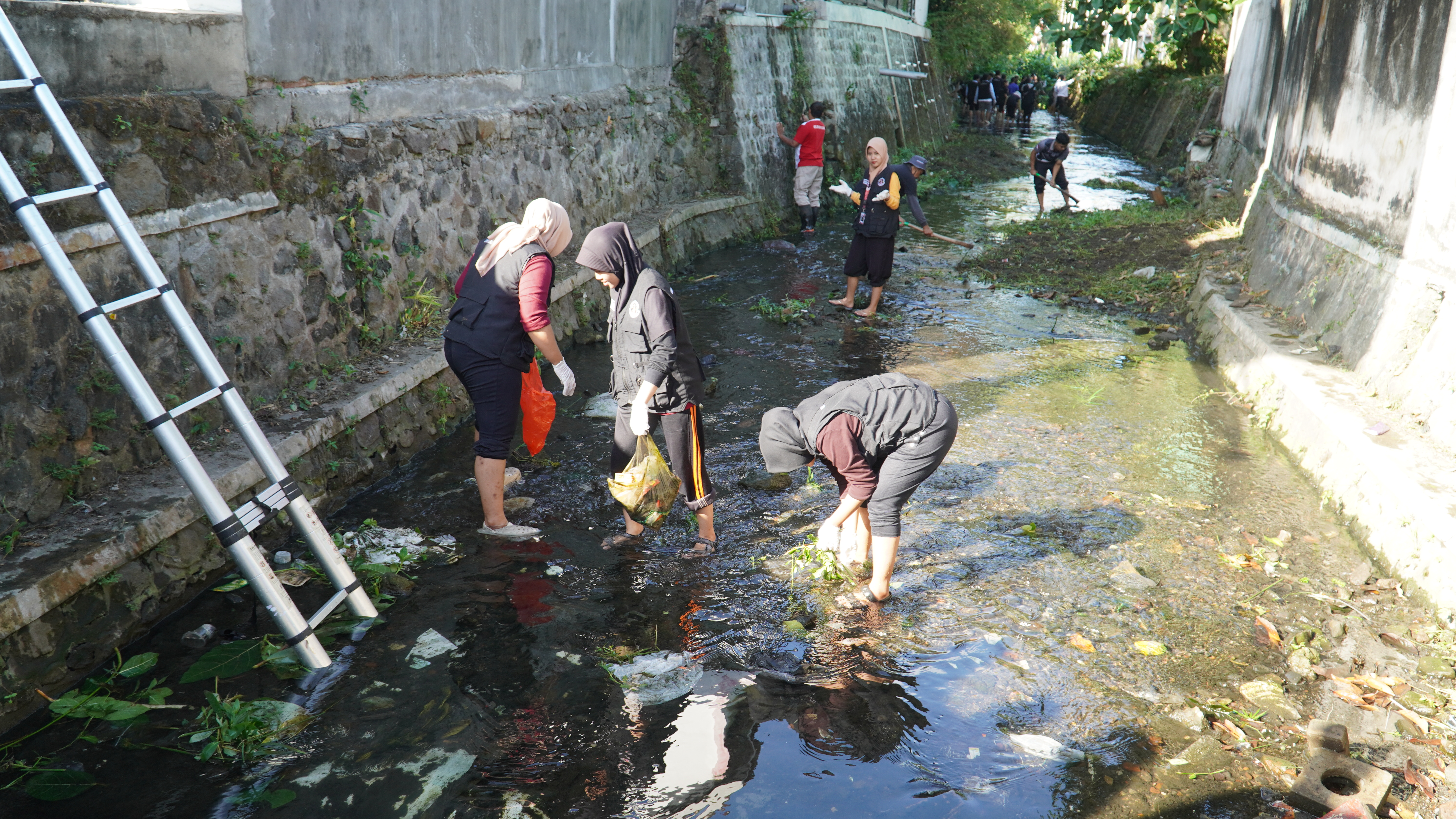 1. Agustus 2025- Kerja Bakti HUT RI K-80 Tahun 2025 Kota Blitar di Kali Kethek Sukorejo, Sungai Sumber Wayuh KEPAJENKIDUL, Sungai Dangu Sananwetan
