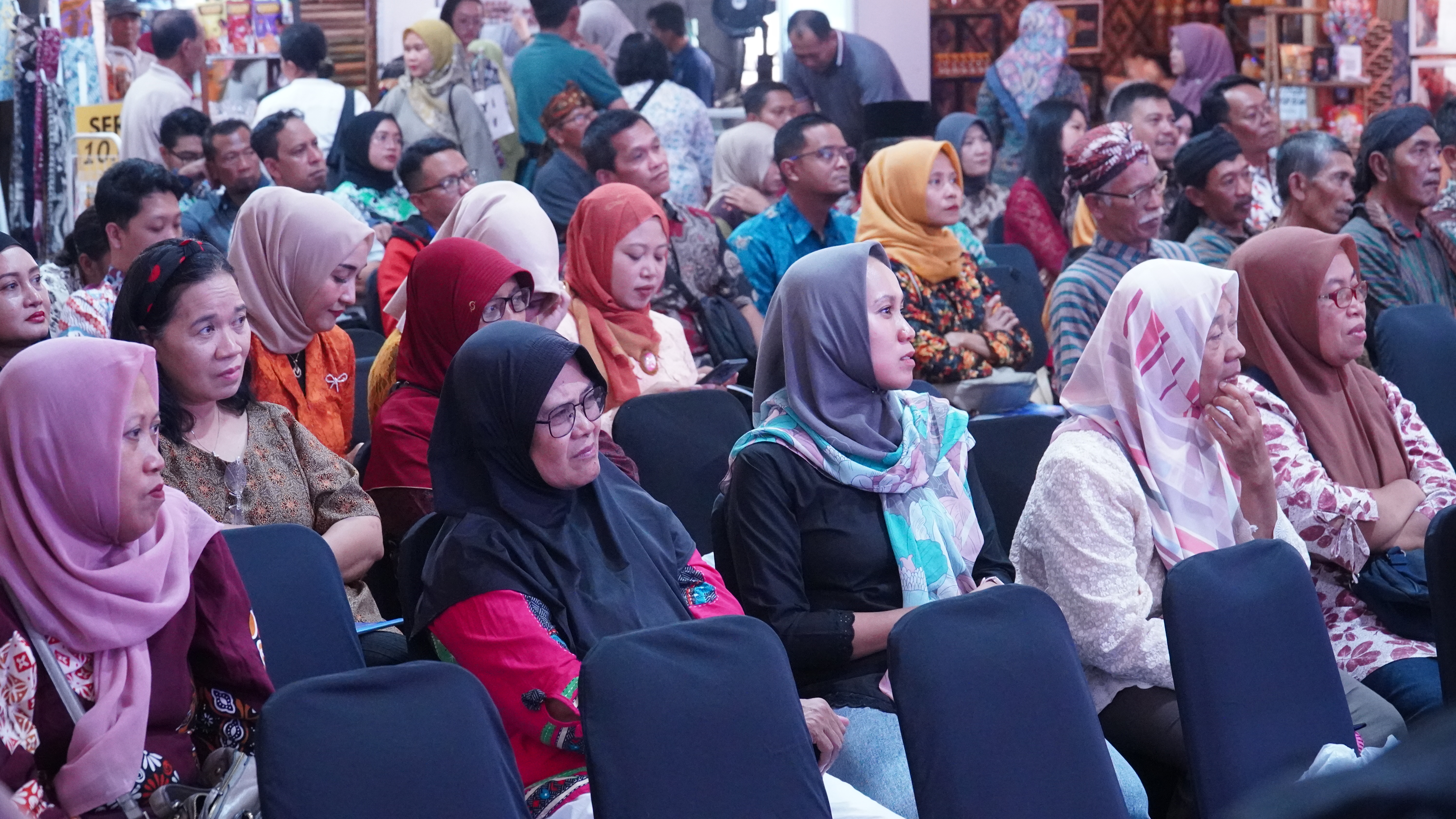 21 Juni 2025 - Pembukaan Seminar Wawasan Kebangsaan di tenda doom arana Bazar Blitar Djadoel