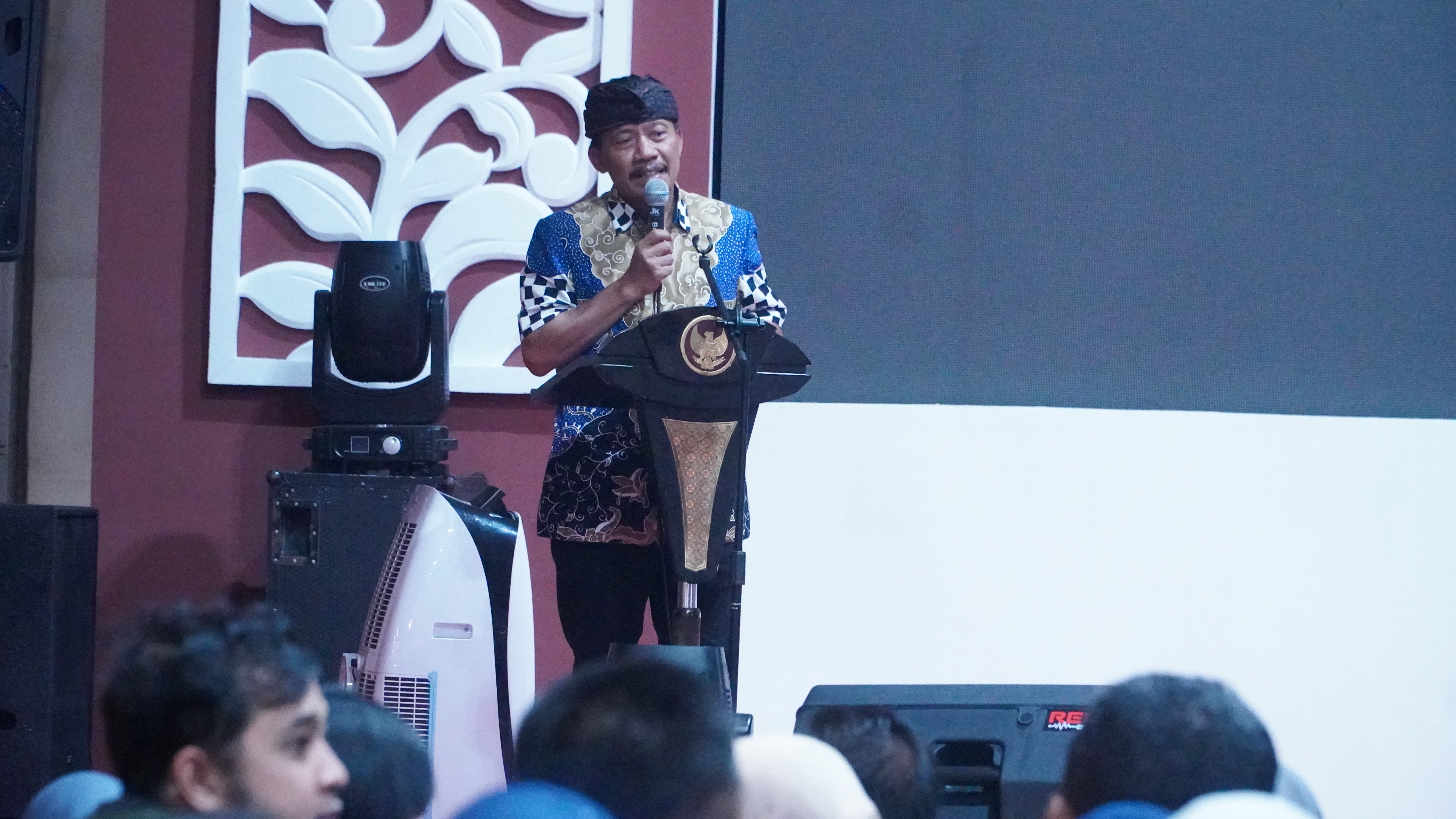 Pembukaan Talkshow BLITAR CAH PRENEUR di tenda doom area Bazar Blitar Djadoel