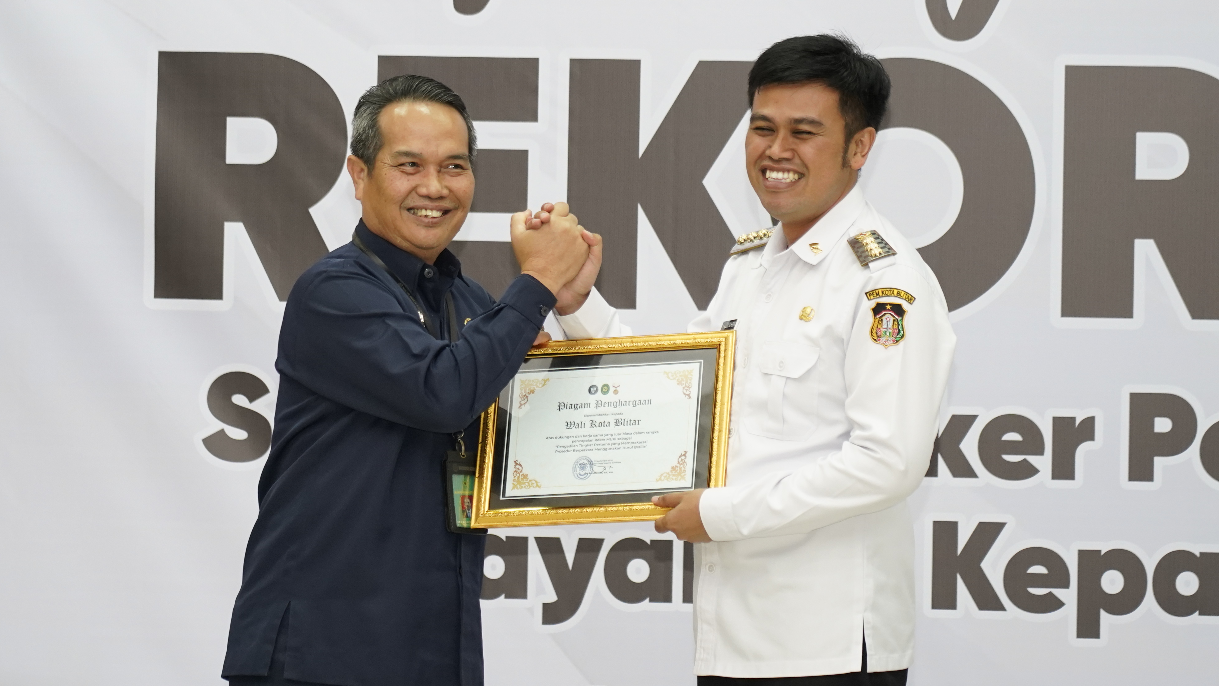 17 Septemeber 2025- Penyerahan Rekor MURI kepada Pengadilan Agama Blitar
