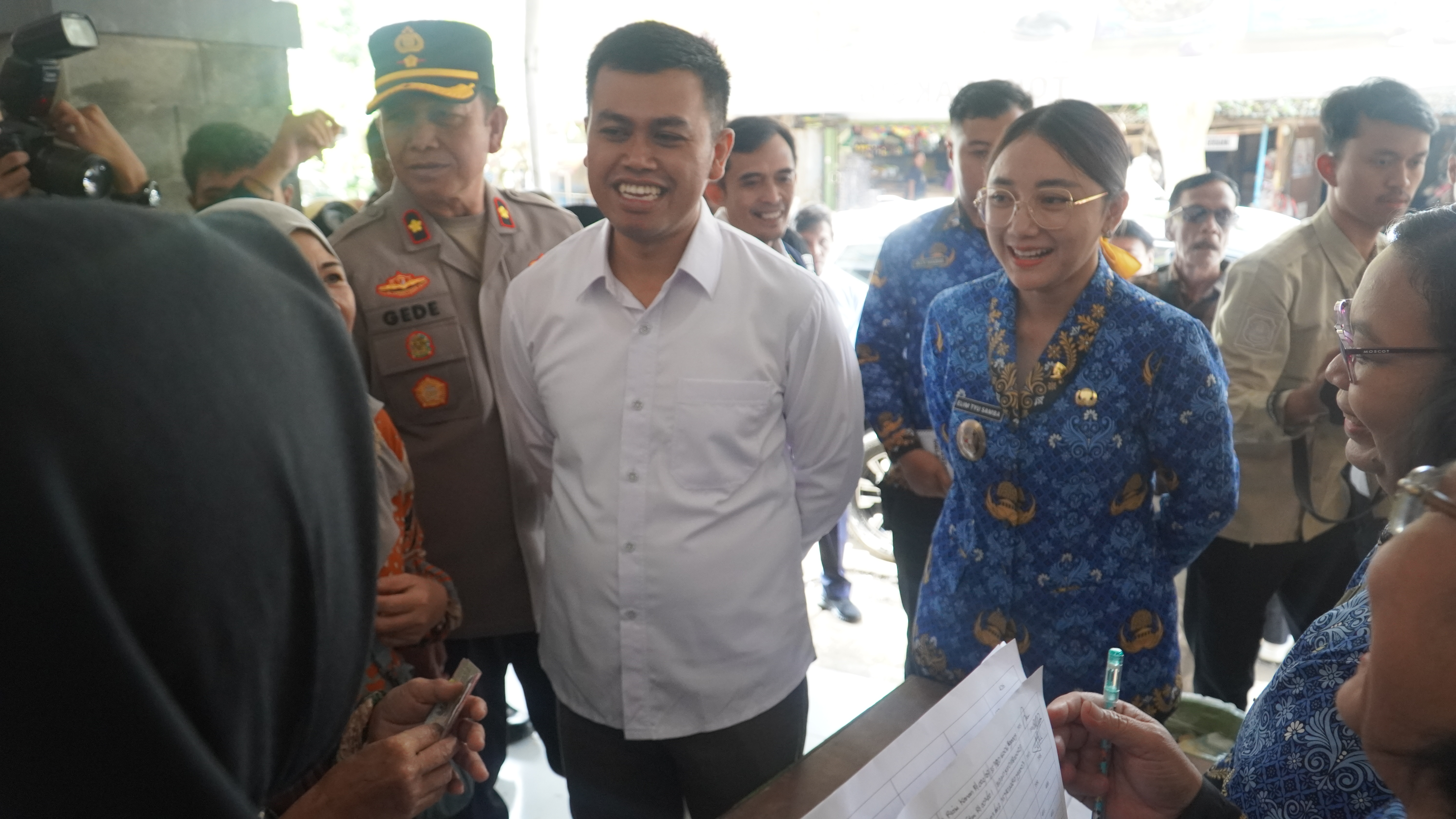 17 Maret 2025 - Operasi Pasar &amp;amp; Pemantauan Harga di Toko Setia Kawan &amp;amp; Pasar Legi