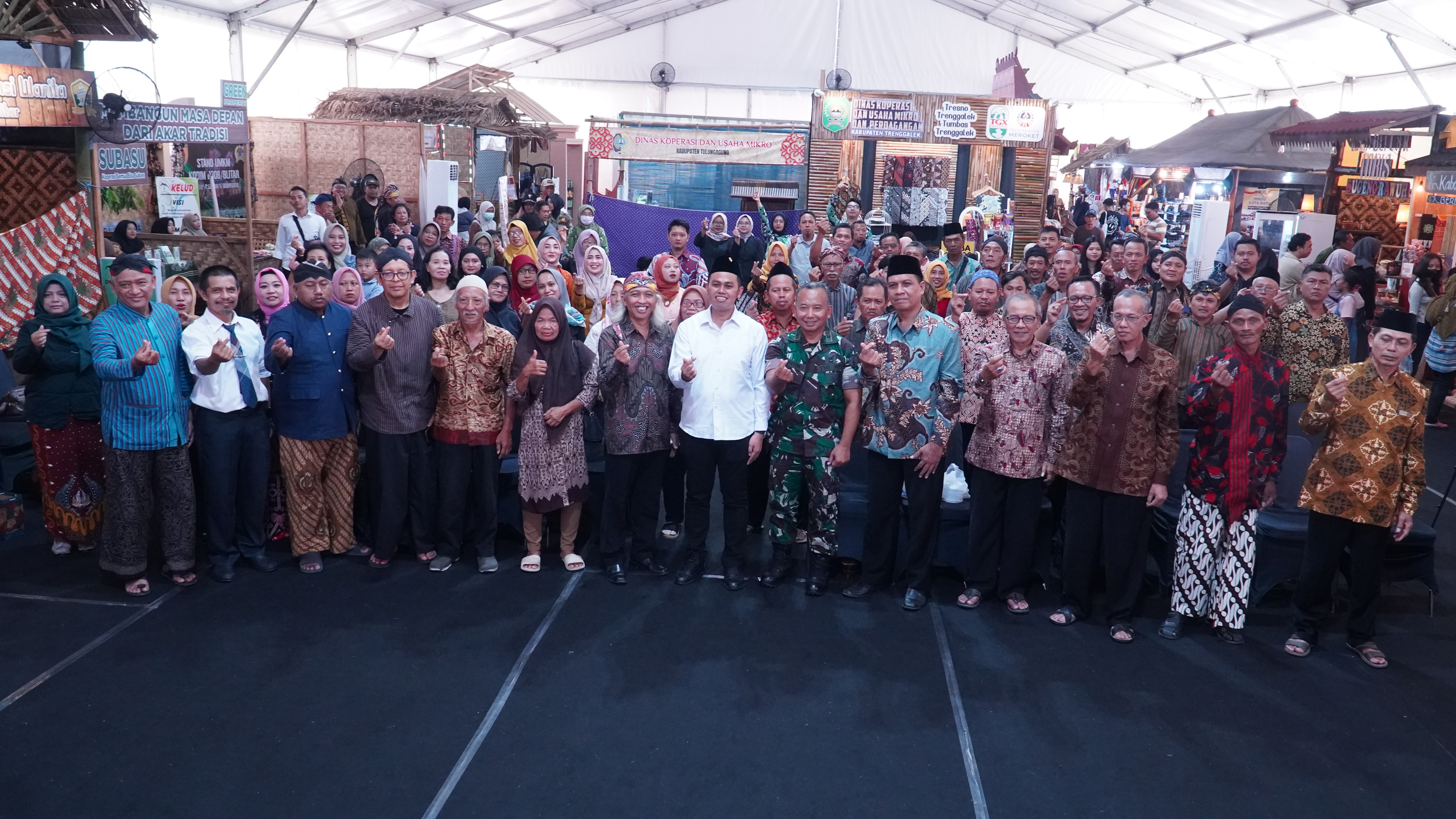 21 Juni 2025 - Pembukaan Seminar Wawasan Kebangsaan di tenda doom arana Bazar Blitar Djadoel
