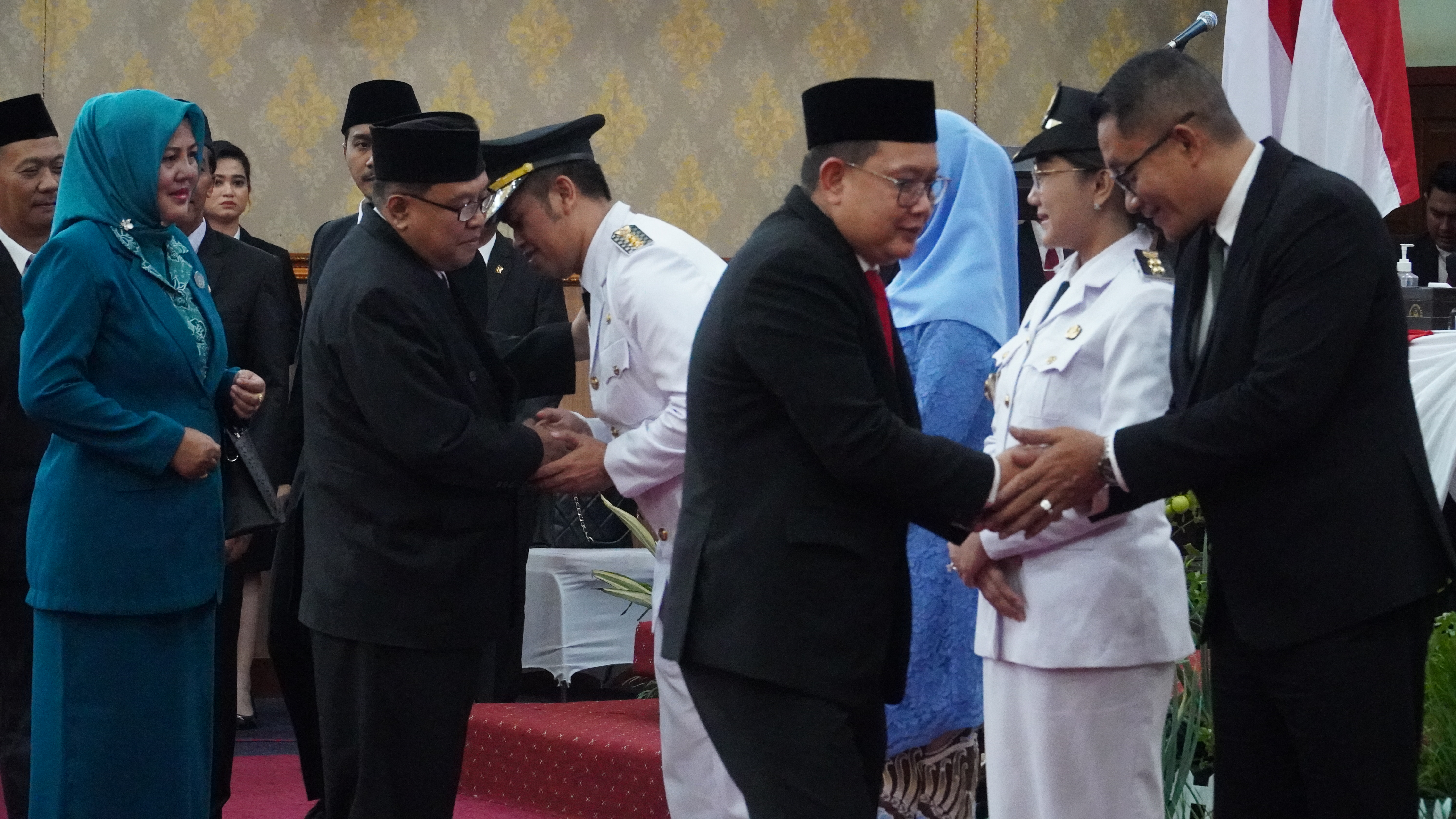 4 Maret 2025 - Sertijab KDH dan WKDH di Graha Paripurna DPRD Kota Blitar