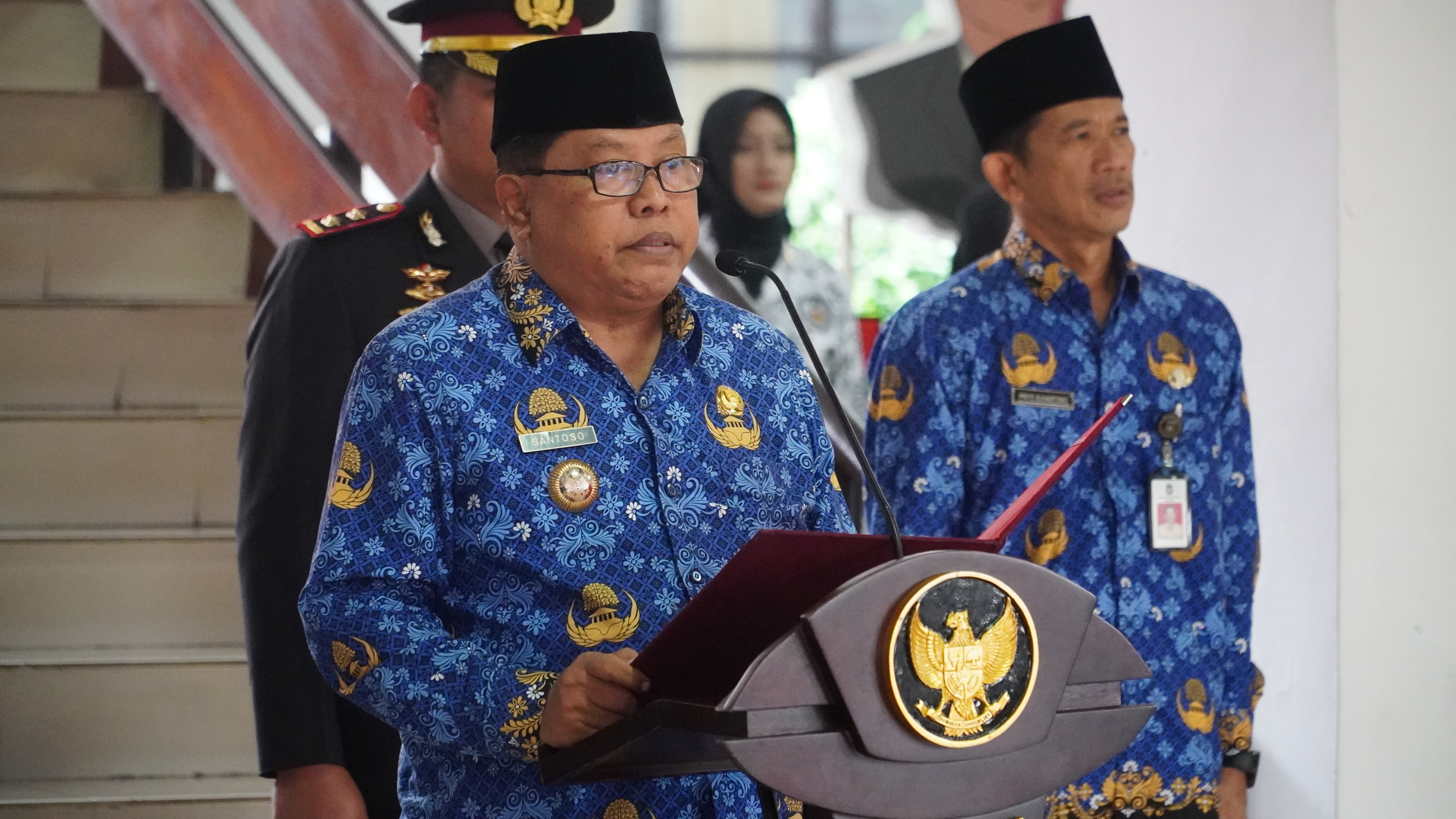 29 November 2024 - Upacara Peringatan HUT KORPRI ke-53 &amp;amp; HUT ke-79 PGRI Tahun 2024 di Halaman Kantor Walikota Blitar