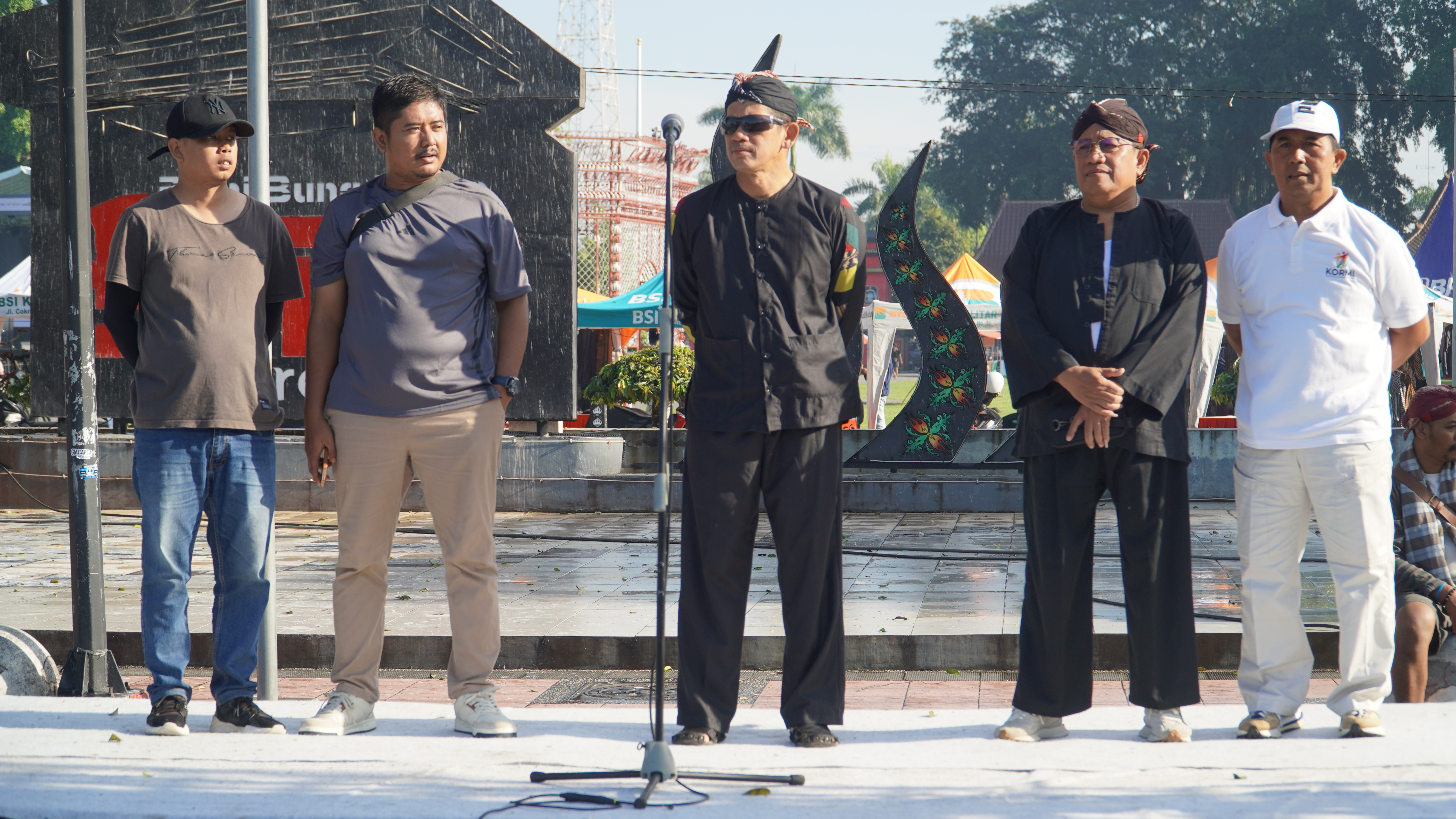 22 Februari 2025 - NGONTEL BARENG - Soekarno Night Run 2025