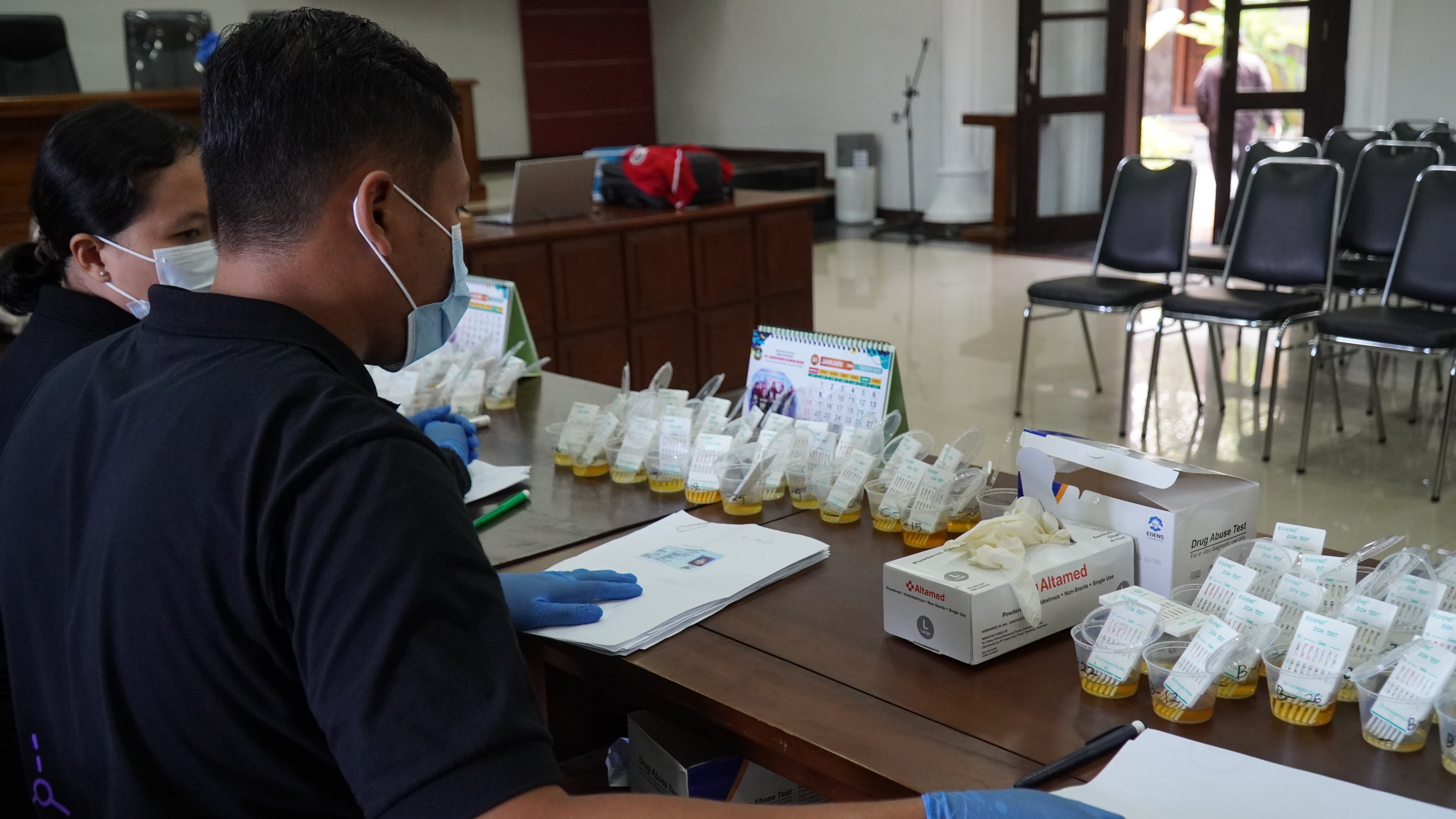 11 Desember 2025- Pemeriksaan  Urine Aparatur Pemkot Blitar