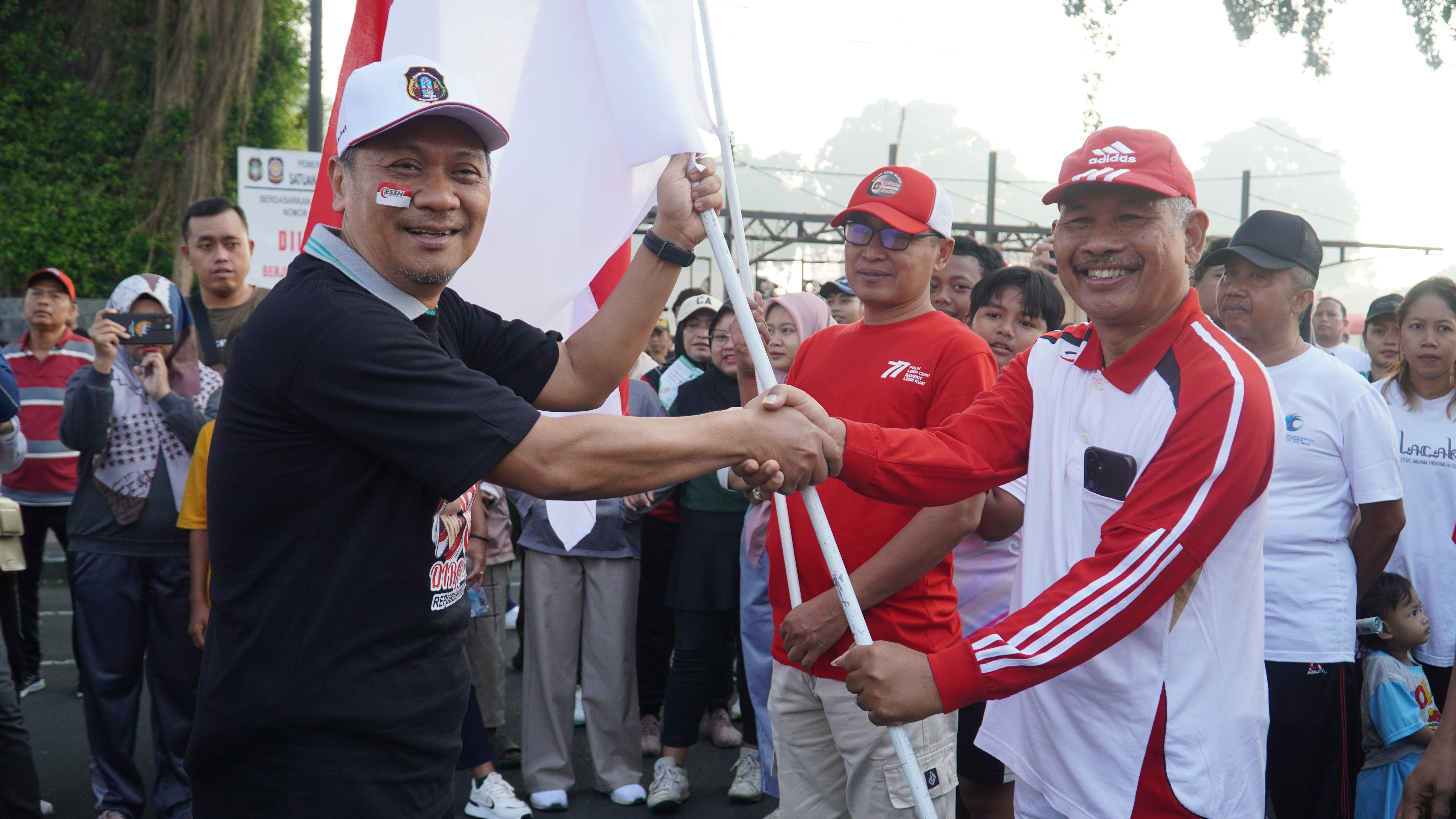 10 Agustus 2025-CAR FREE DAY (Pembagian Bendera Merah Putih)