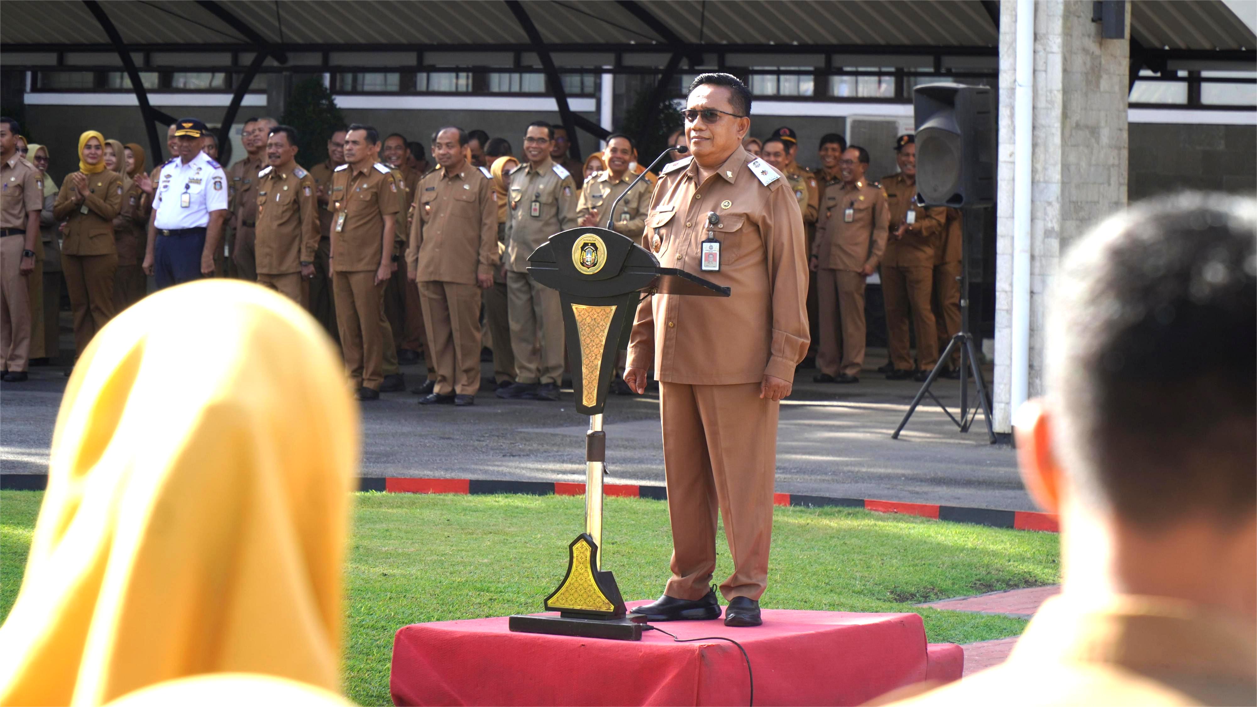 15 Desember 2025- Apel Gabungan ASN PEMKOT BLITAR (Bapak Aminurcholis Kadis DISPORA)